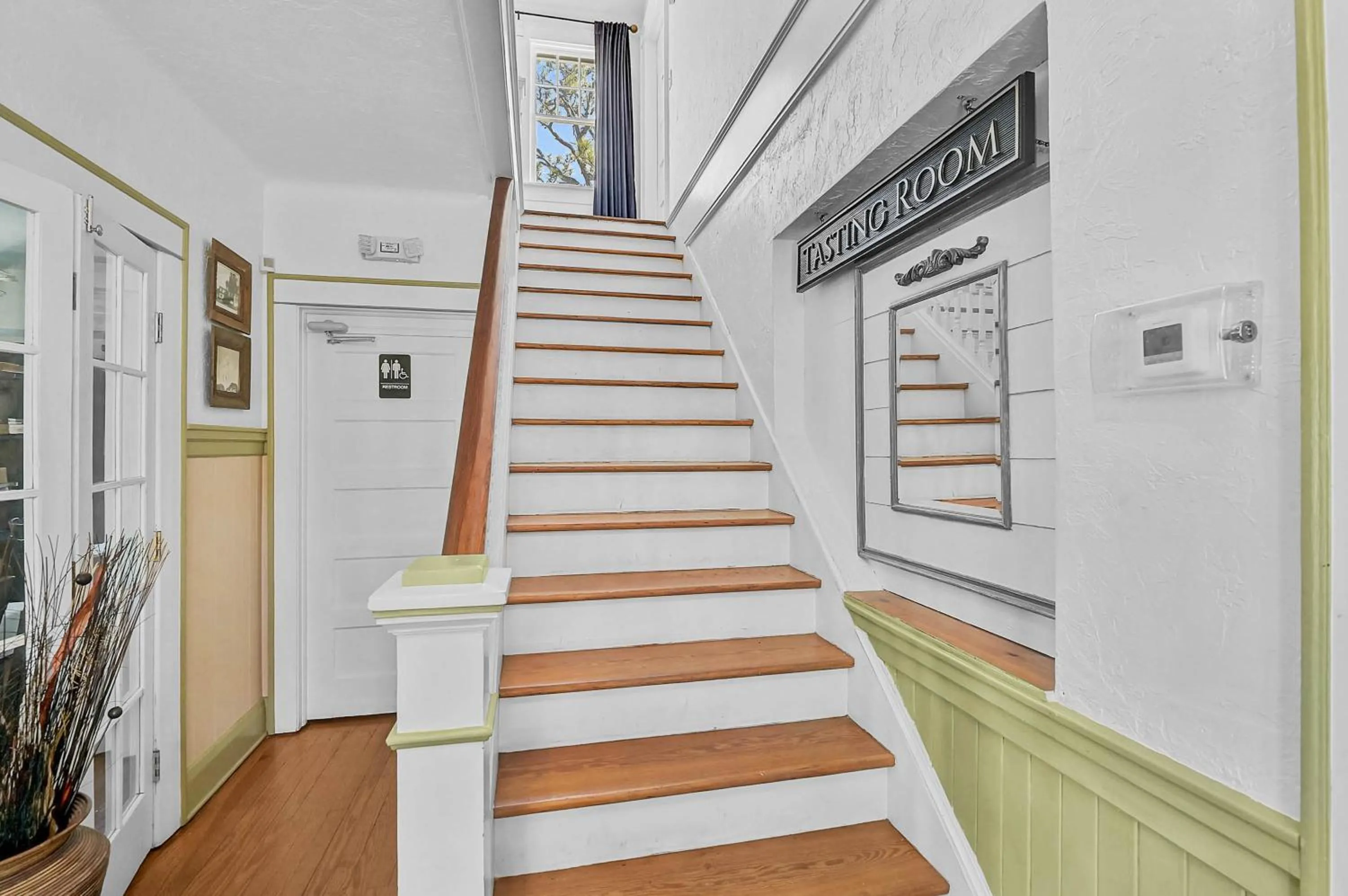 Facade/entrance in The Reserve Retreat