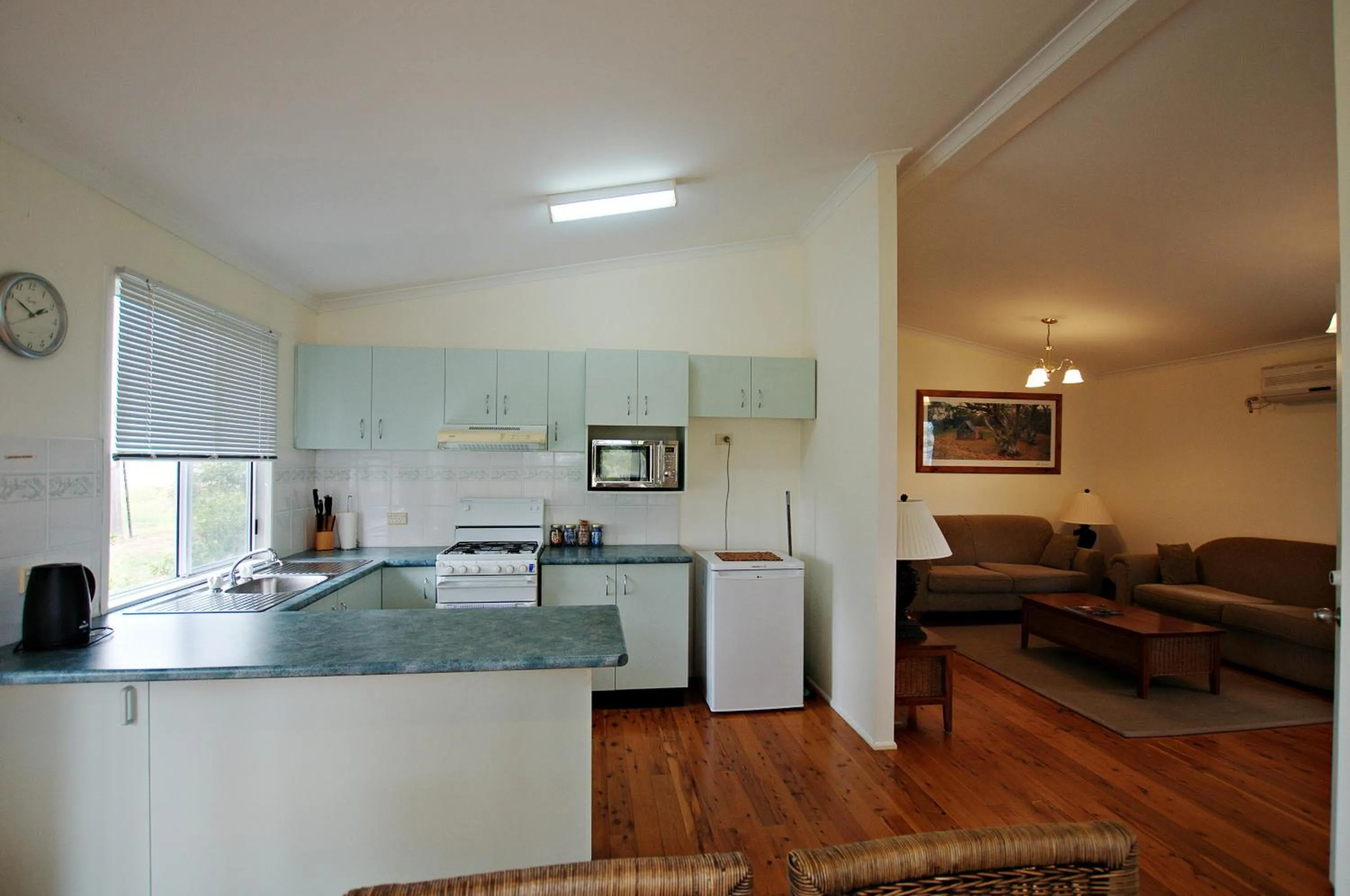 Kitchen or kitchenette in Starline Alpacas Farmstay Resort