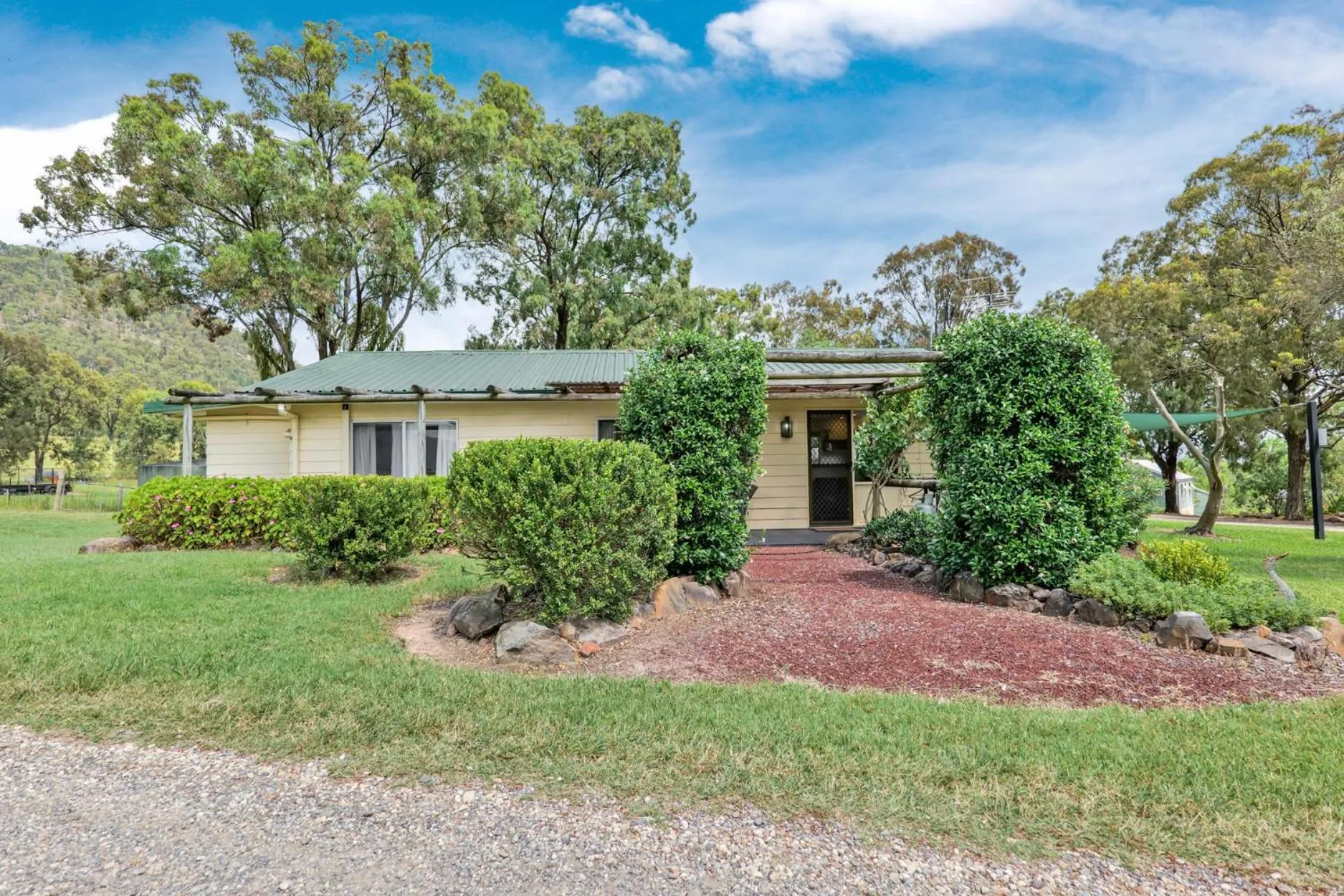 Starline Alpacas Farmstay Resort