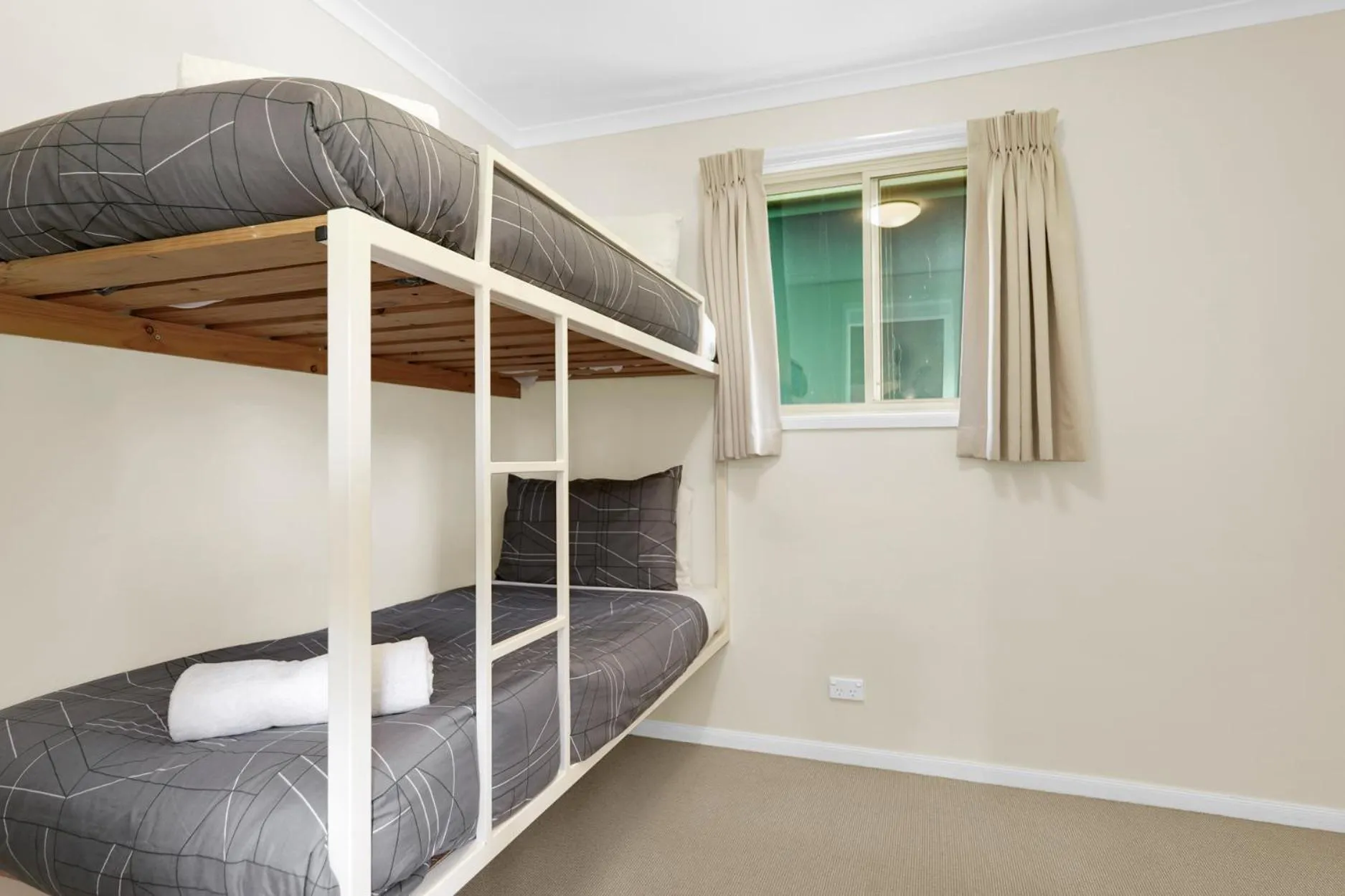 Bed in Starline Alpacas Farmstay Resort