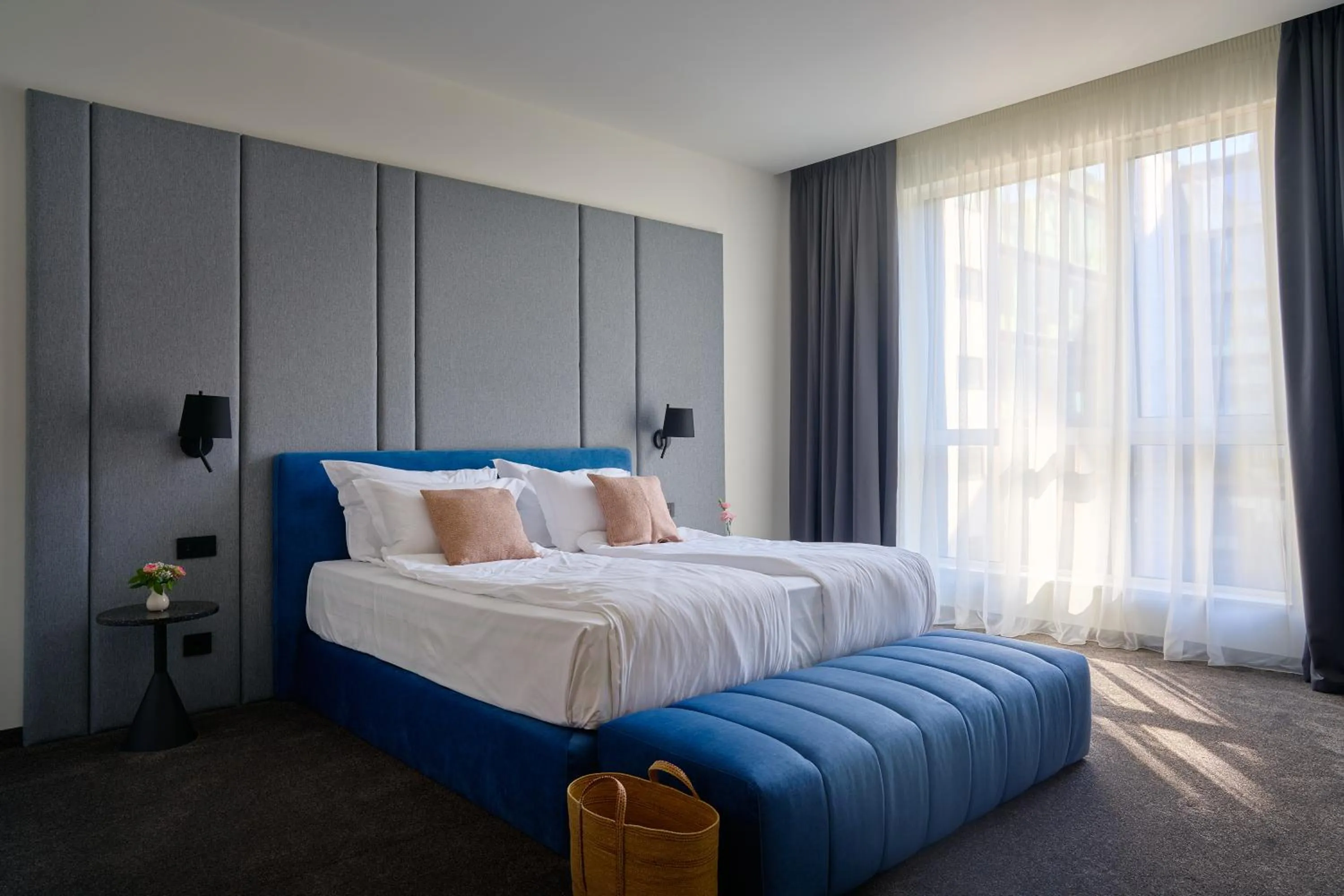 Bed in Adella Boutique Hotel - Free Secured Parking