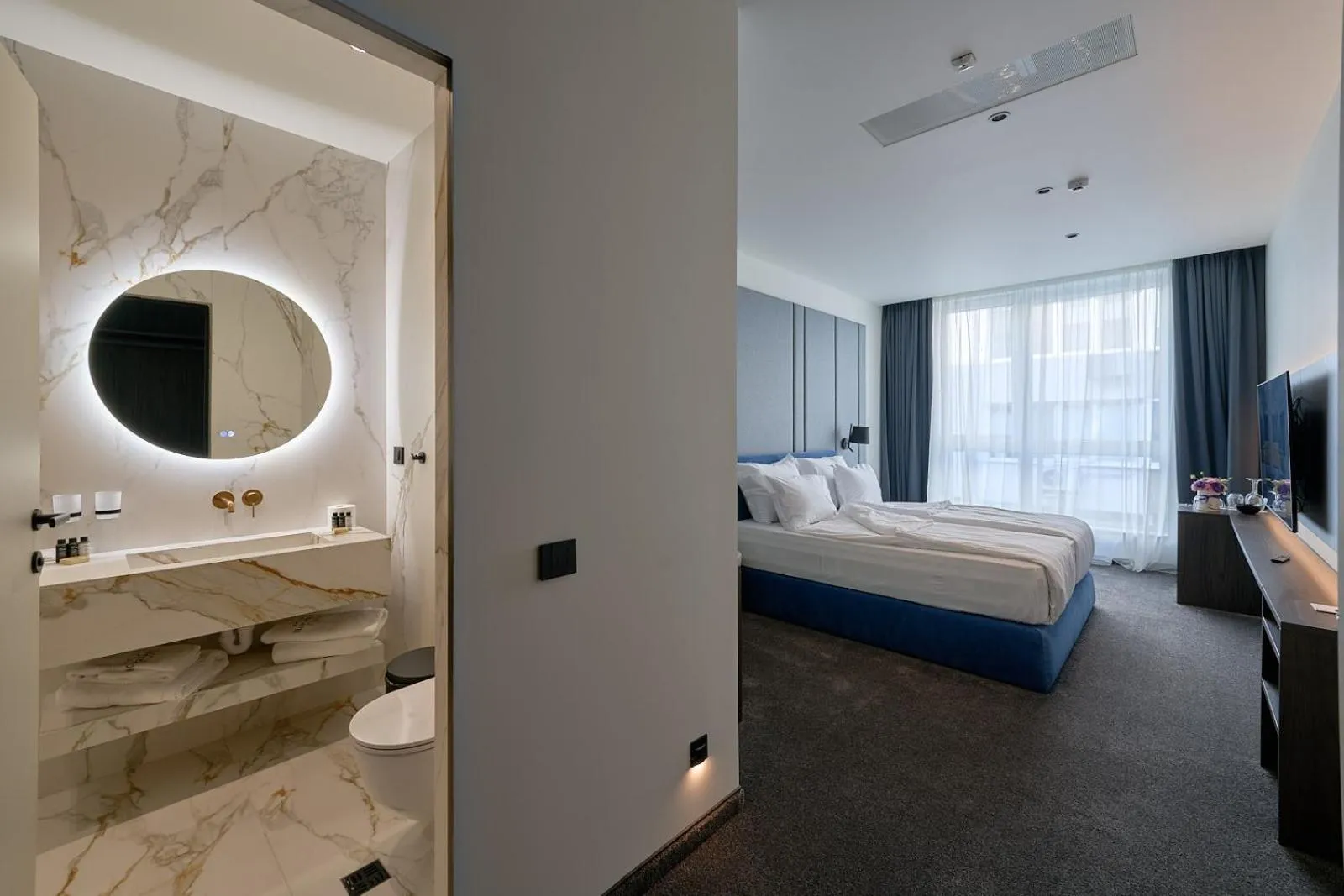 Toilet, Bed in Adella Boutique Hotel - Free Secured Parking