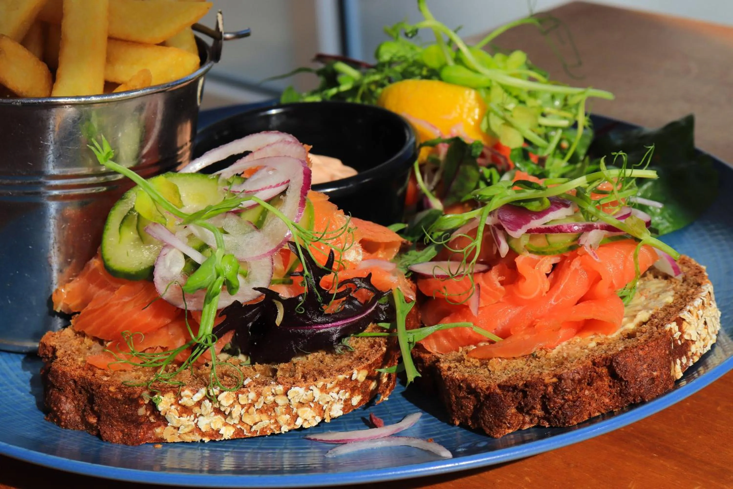 Restaurant/places to eat in WatersEdge Hotel