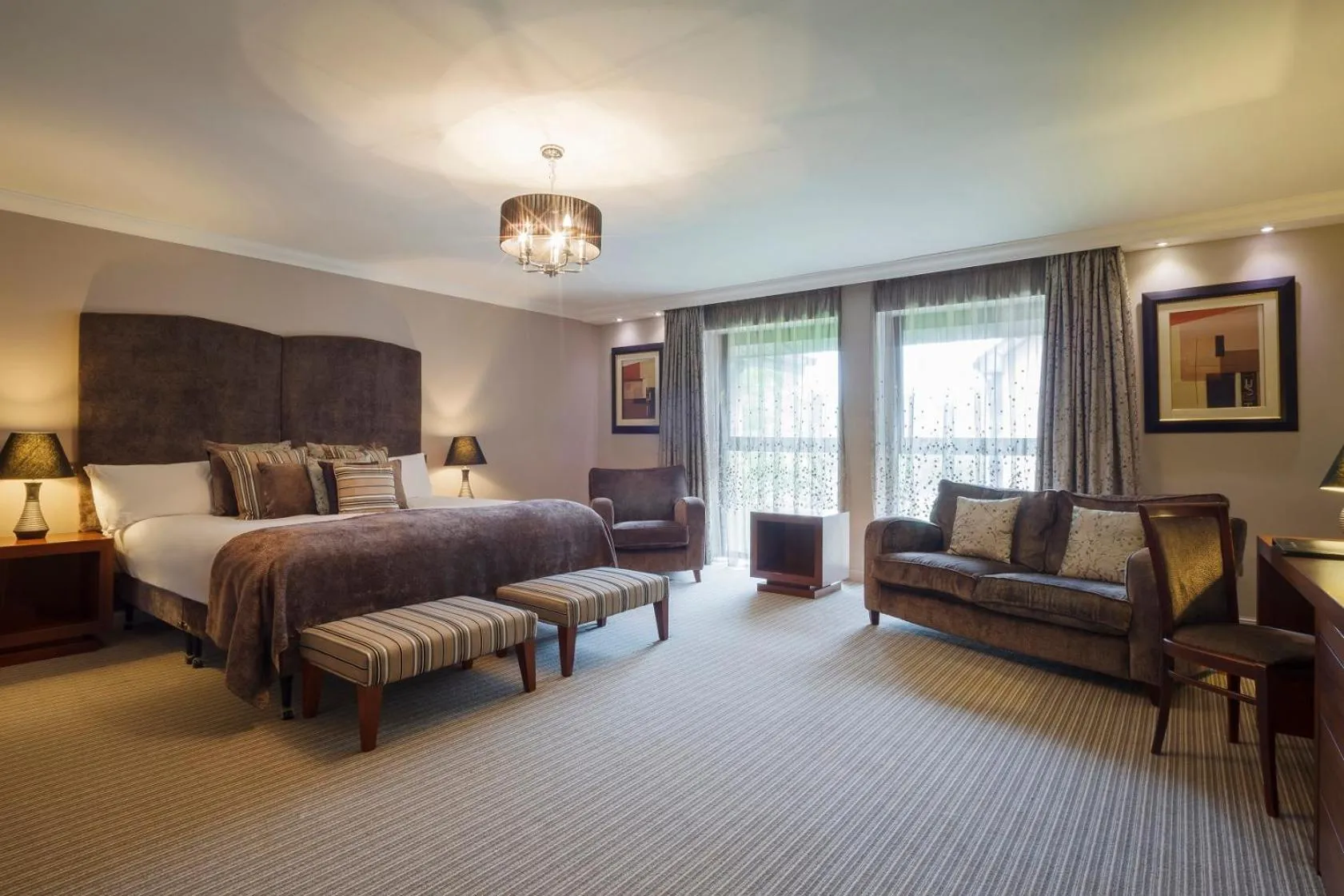 Bed in Westport Woods Hotel & Spa