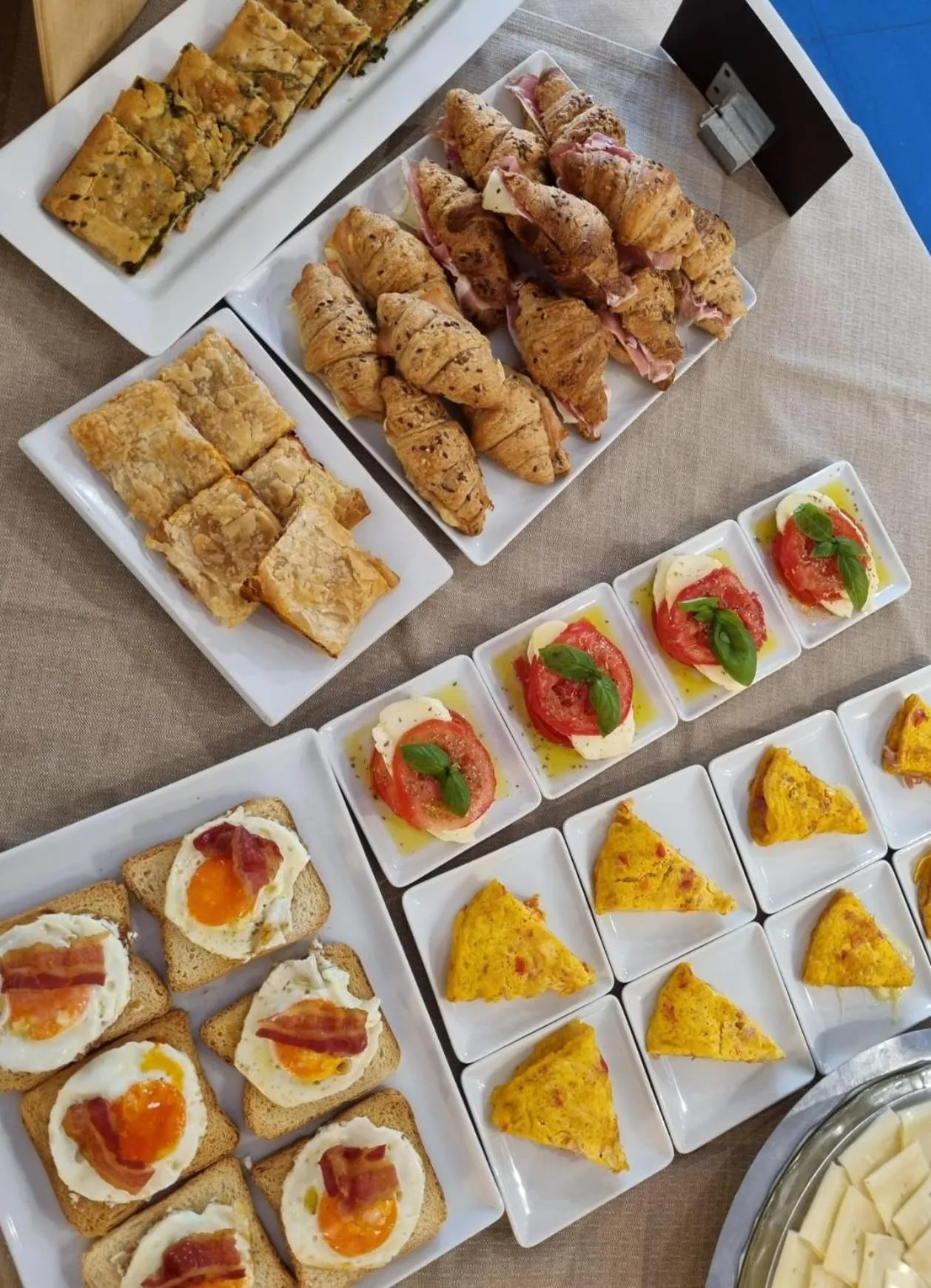 Breakfast in Baia Blu RTA Residence