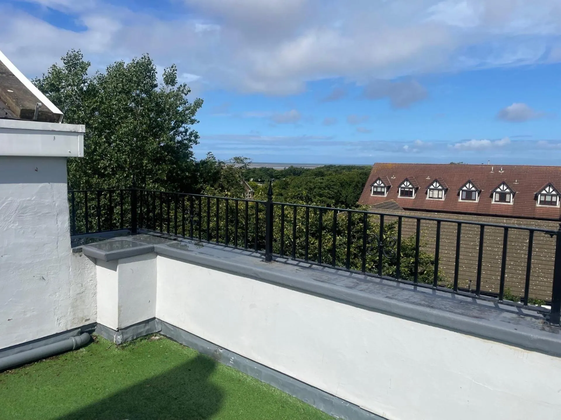 Patio in Beach House 3 Bed Penthouse Apartment