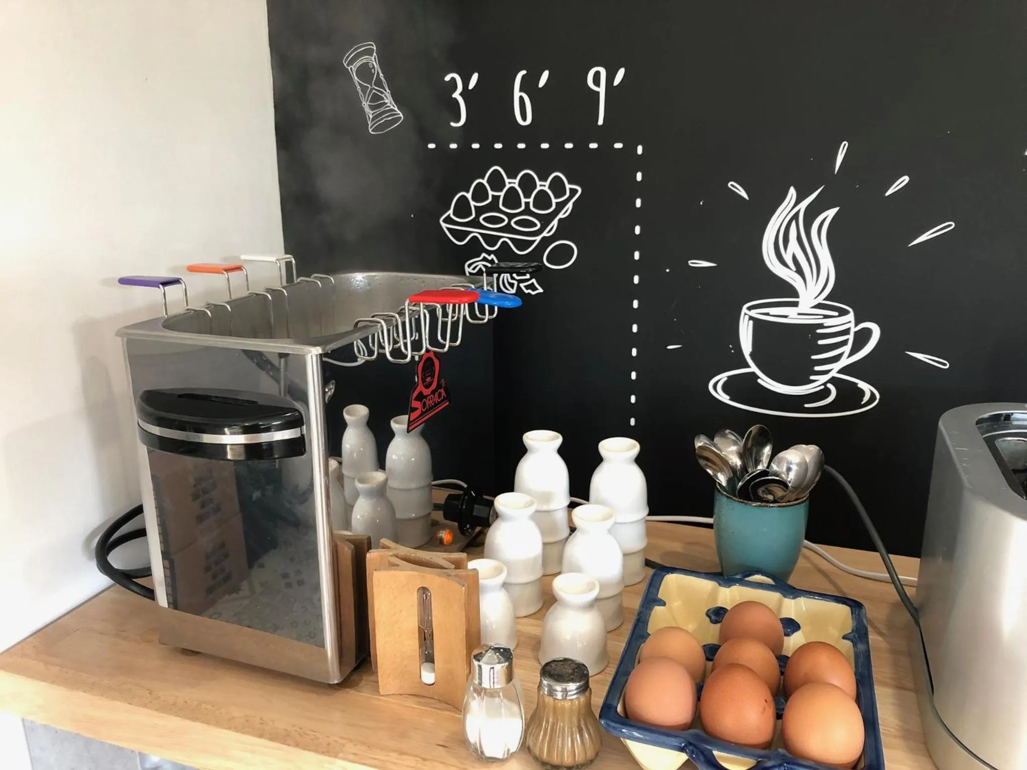 Coffee/tea facilities in Hôtel Heod - Binic - Saint-Quay-Portrieux