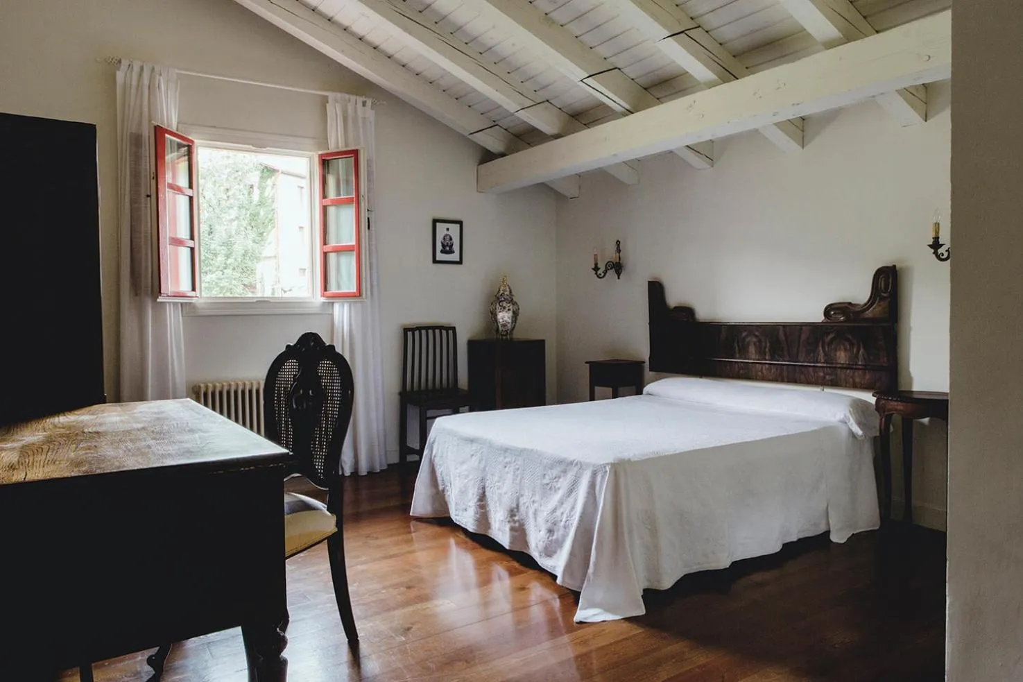 Bedroom, Bed in Hotel IRARAGORRI