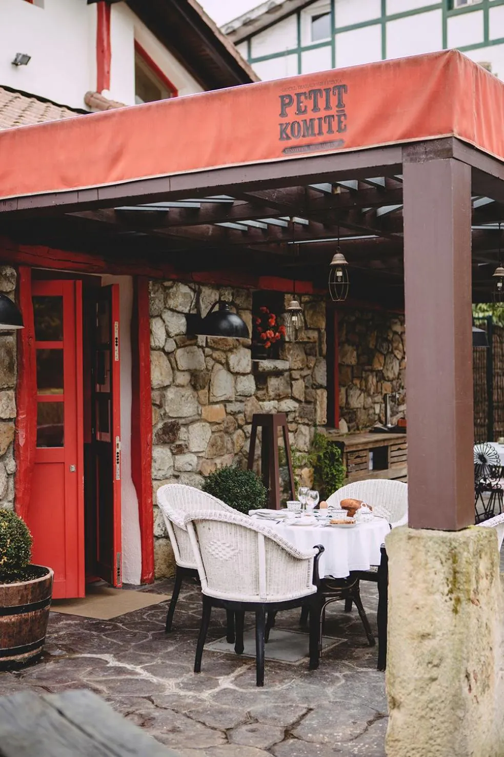 Restaurant/places to eat in Hotel IRARAGORRI