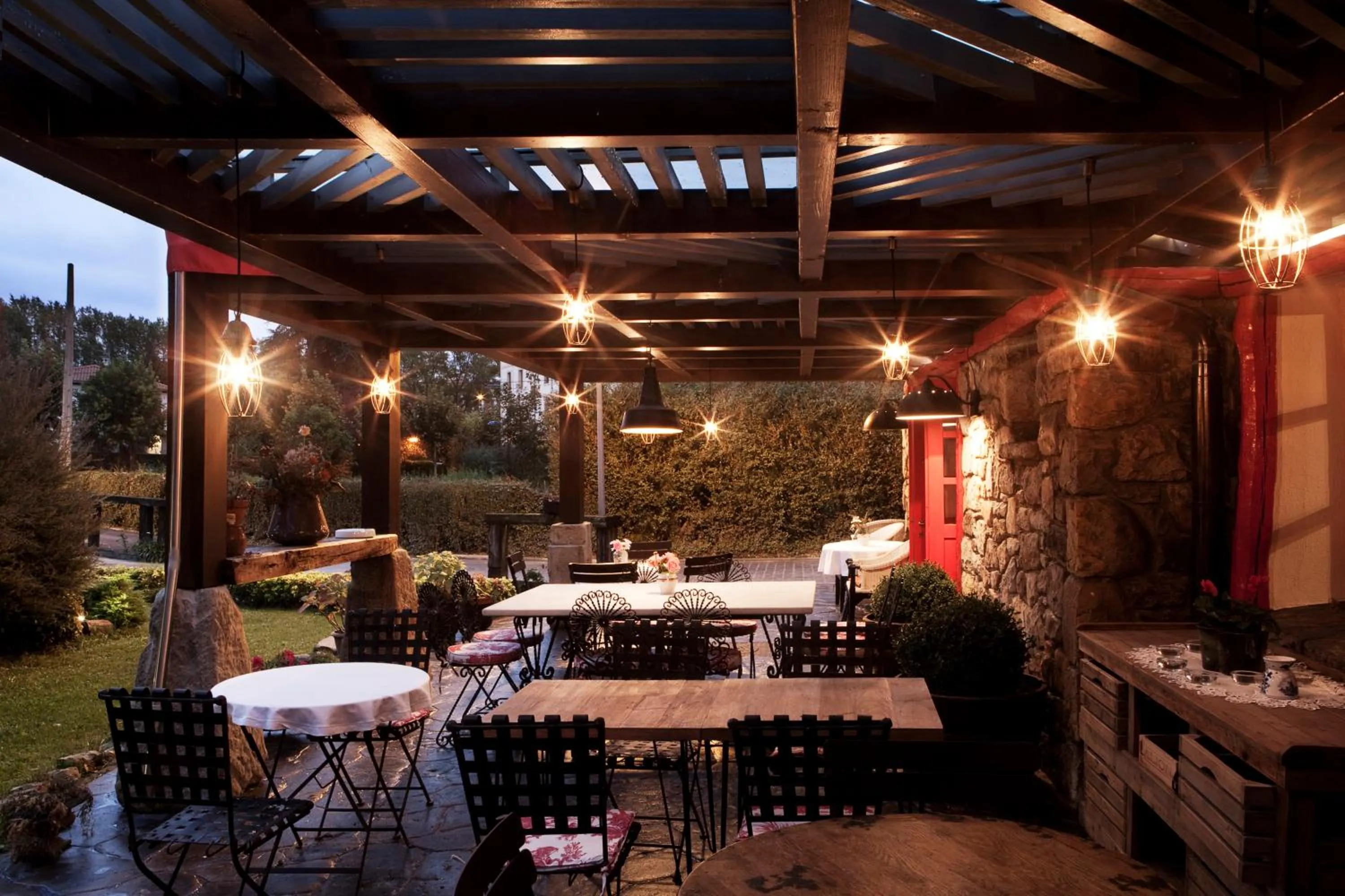 Restaurant/places to eat in Hotel IRARAGORRI