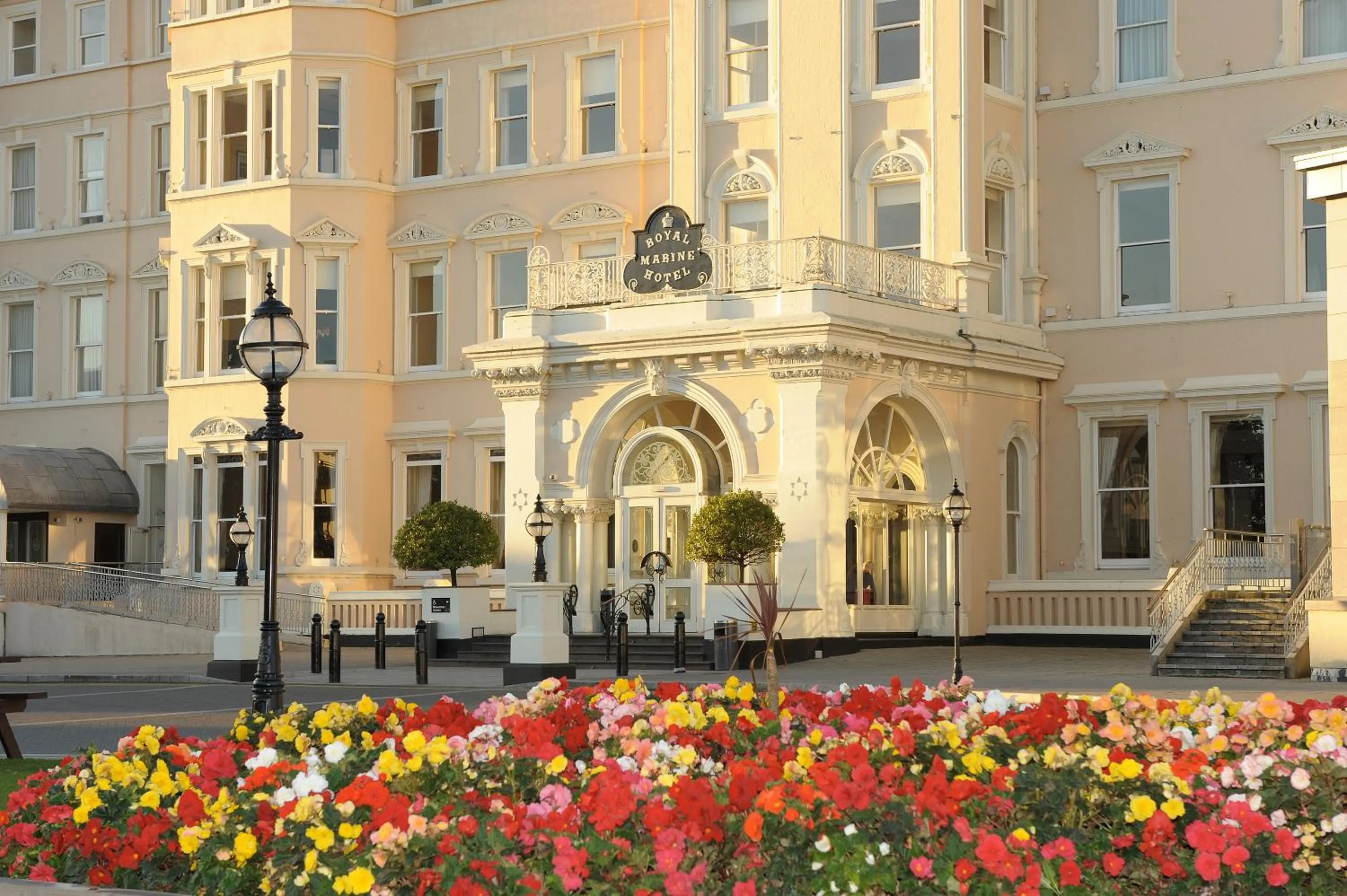 Decorative detail in Royal Marine Hotel