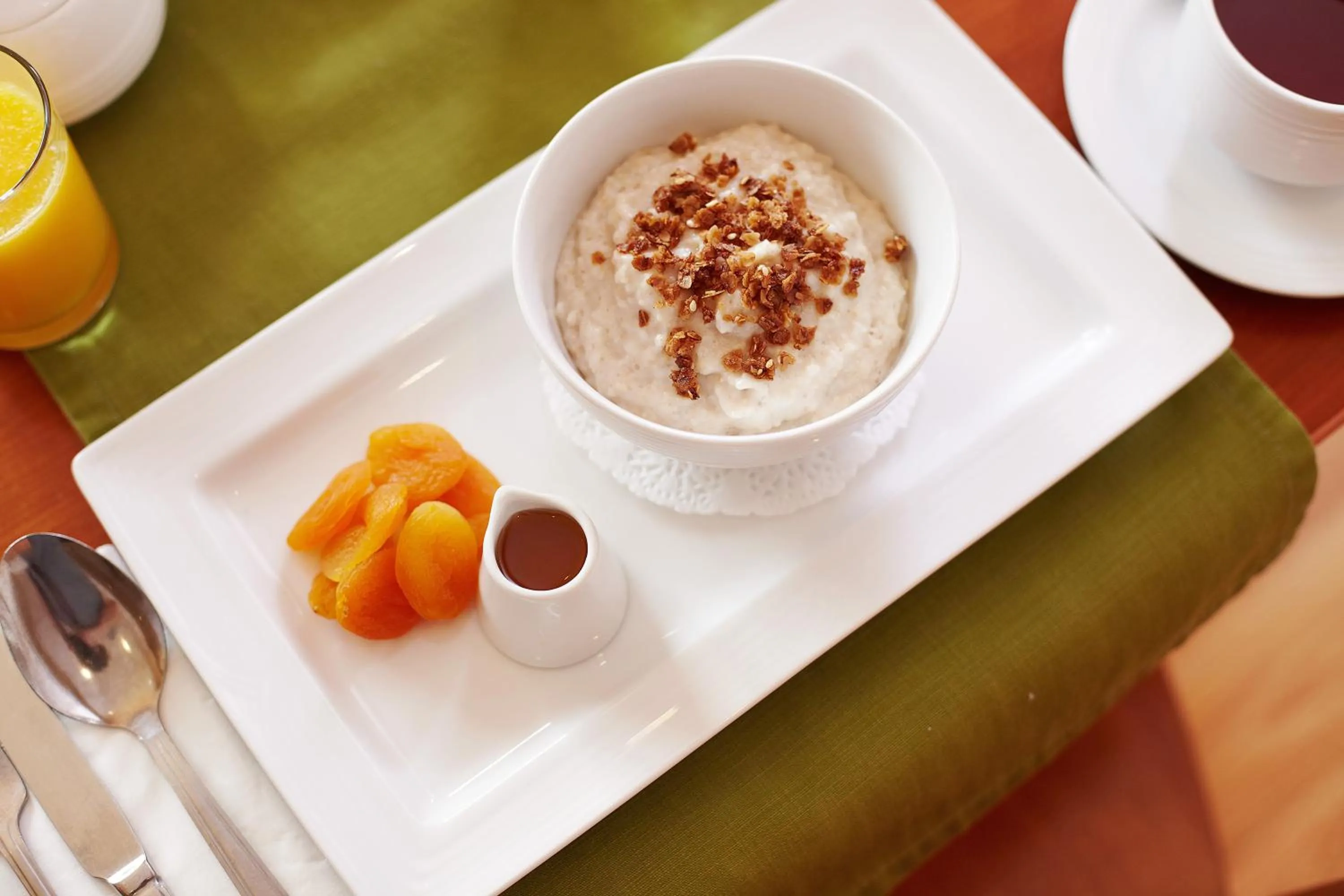 Food in Lancaster Lodge