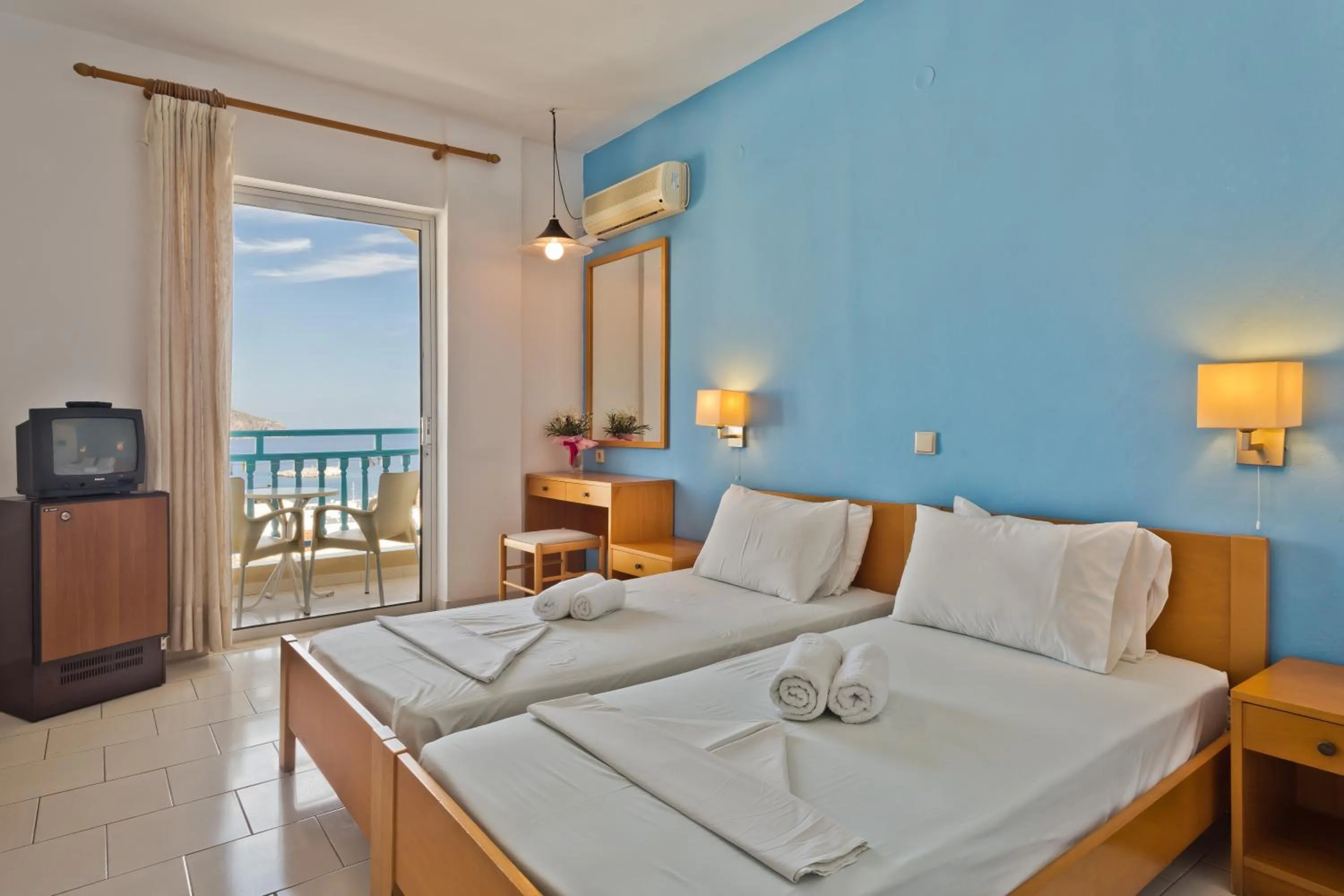 Bedroom in Olympic Hotel