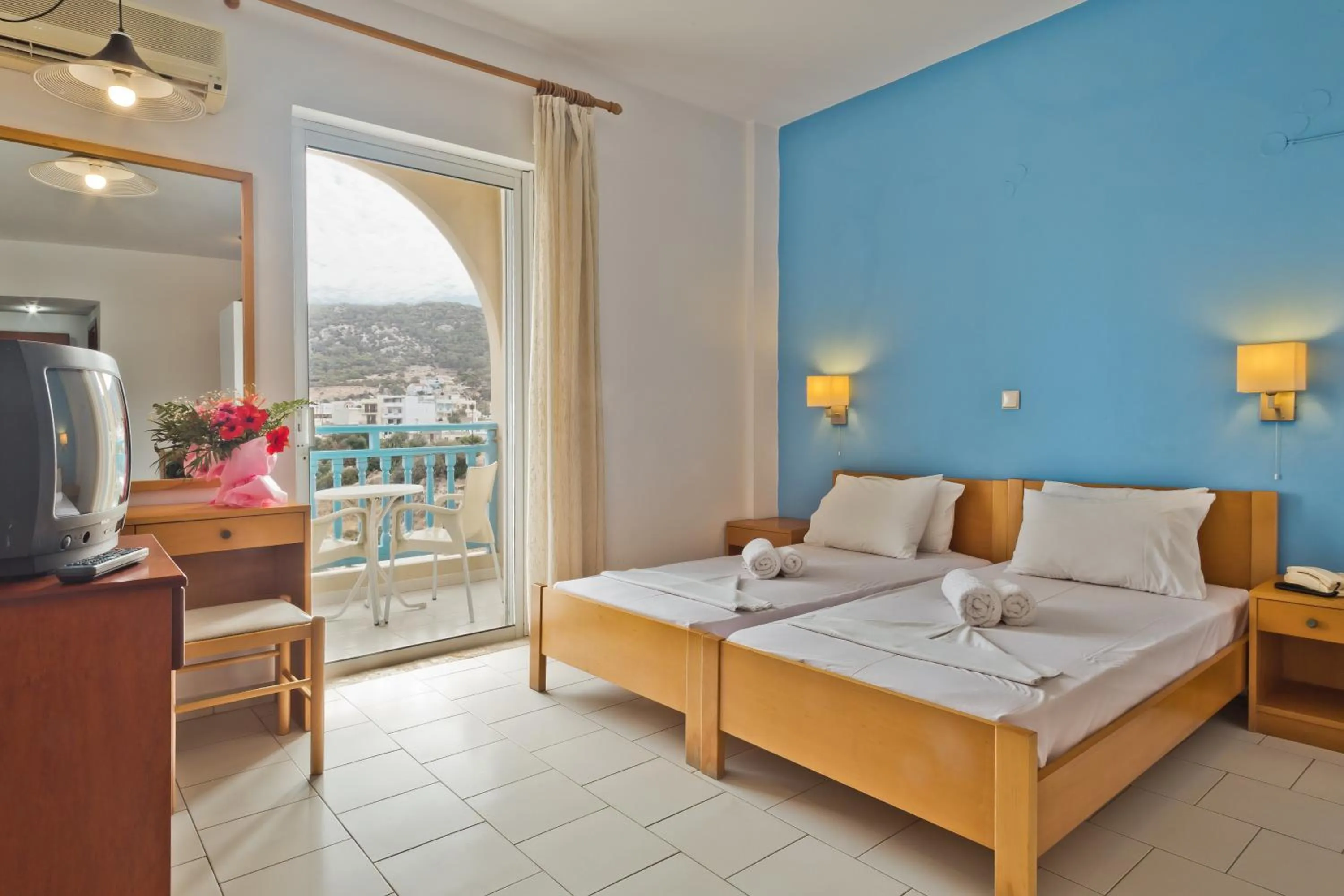 Bed in Olympic Hotel