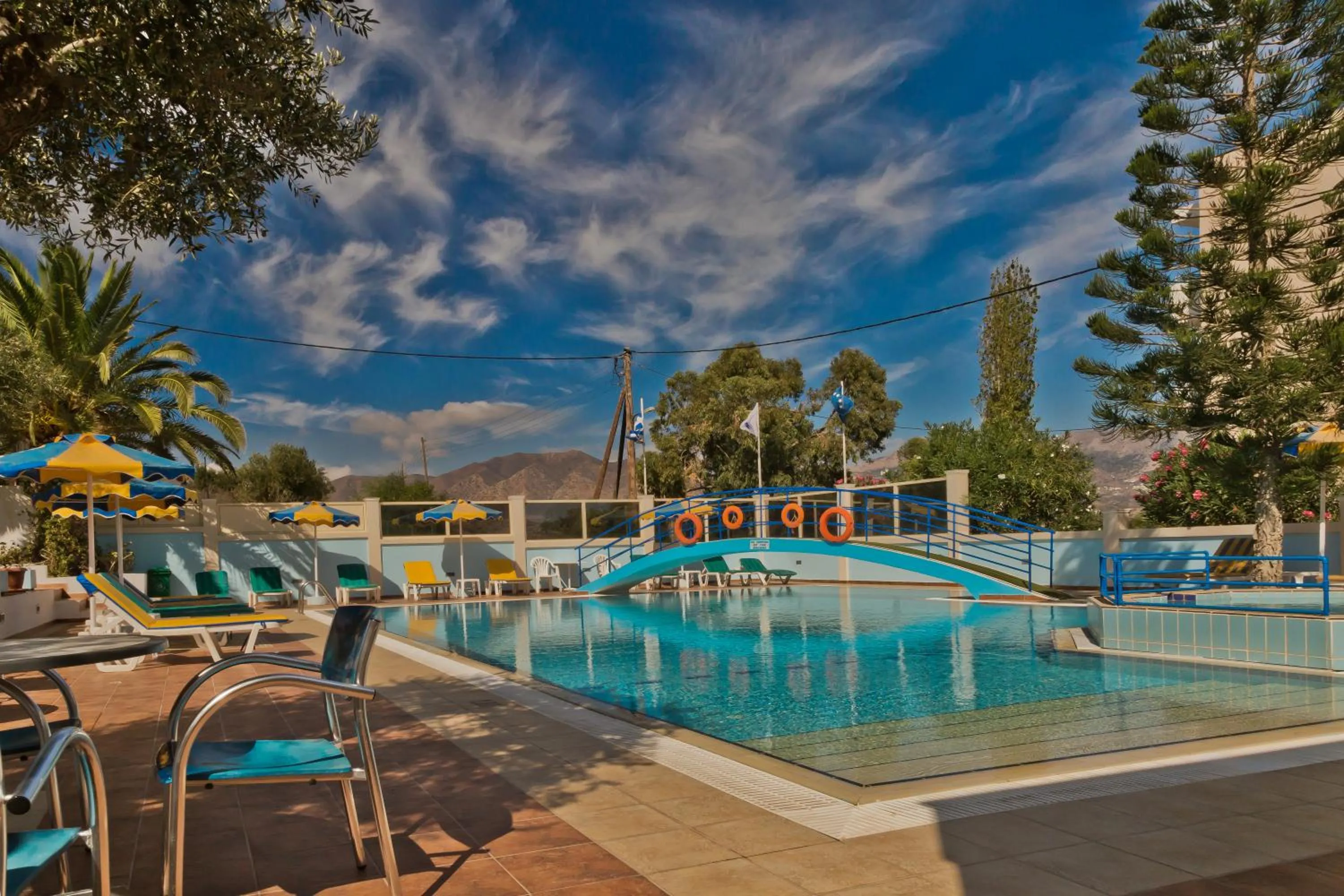 Pool view in Olympic Hotel