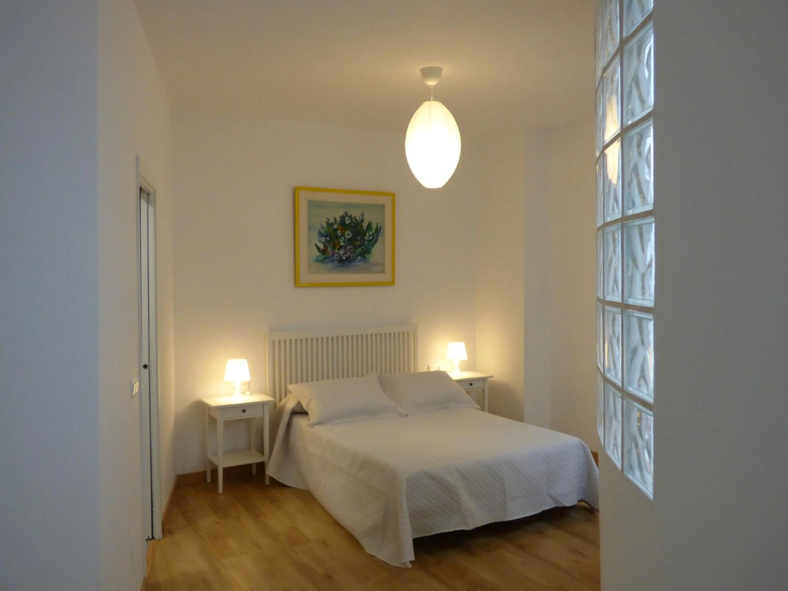 Photo of the whole room, Bed in Viviendas Turísticas La Merced