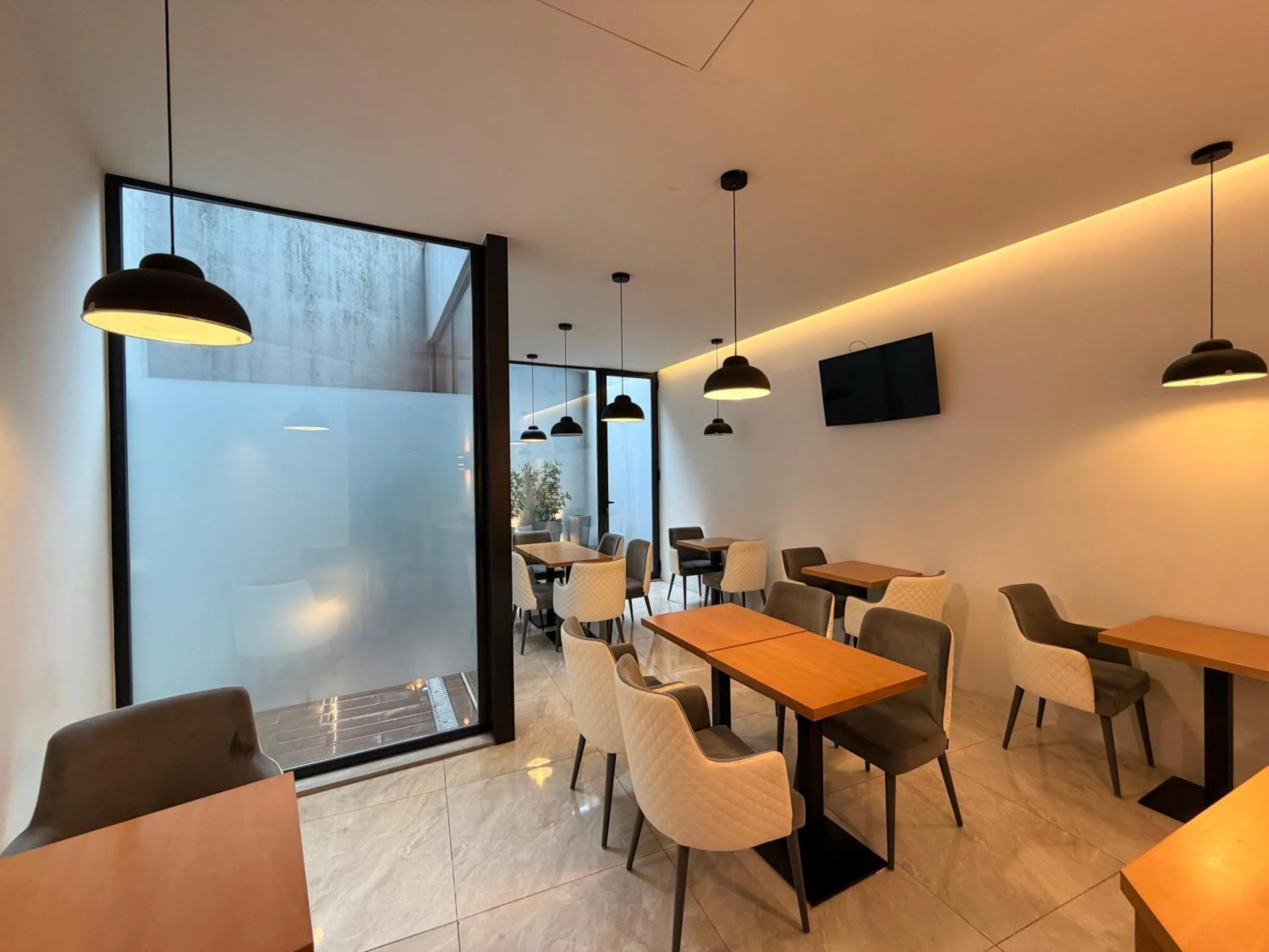 Lounge or bar in Mystay Porto Batalha