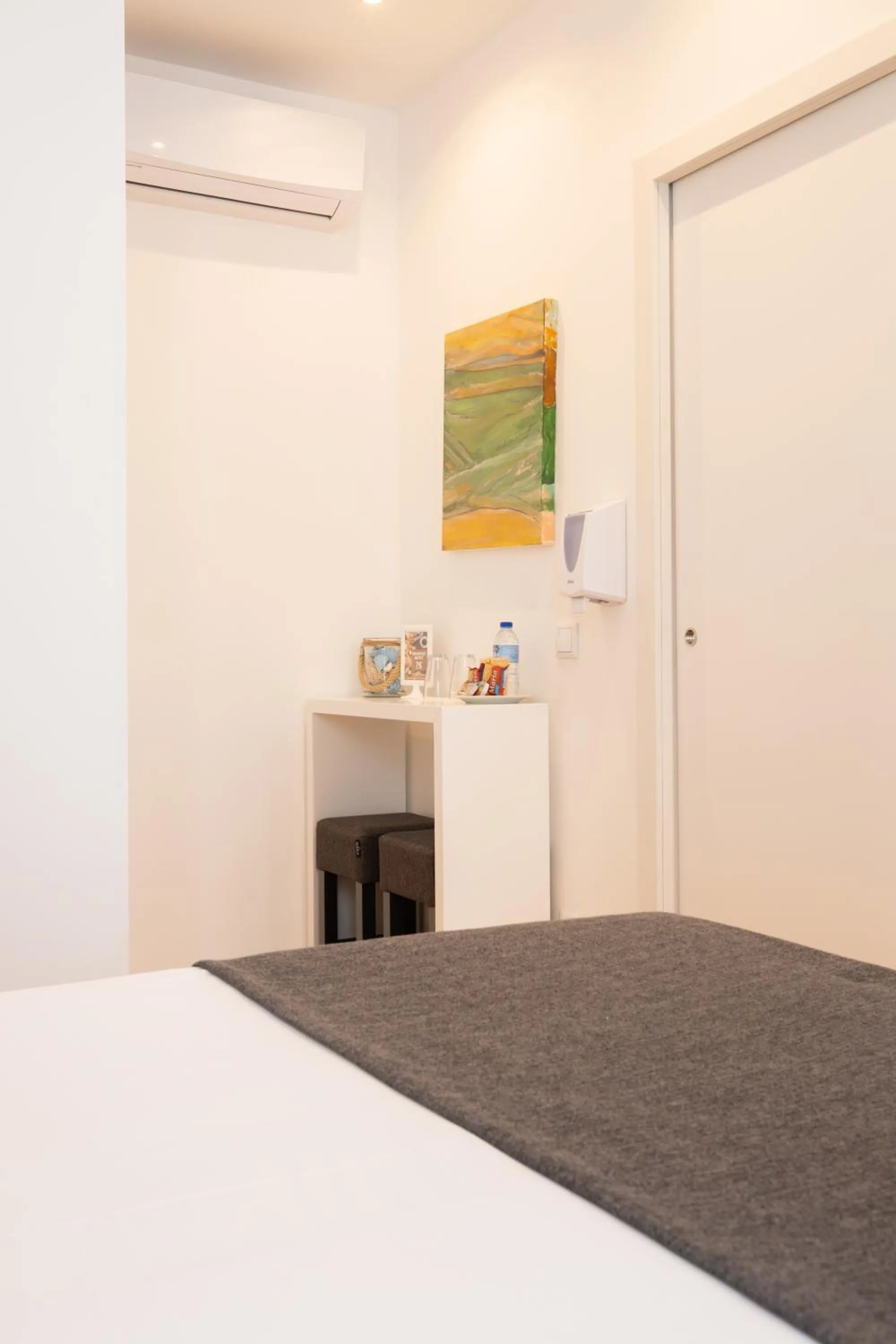 Bedroom, Bed in Mystay Porto Batalha