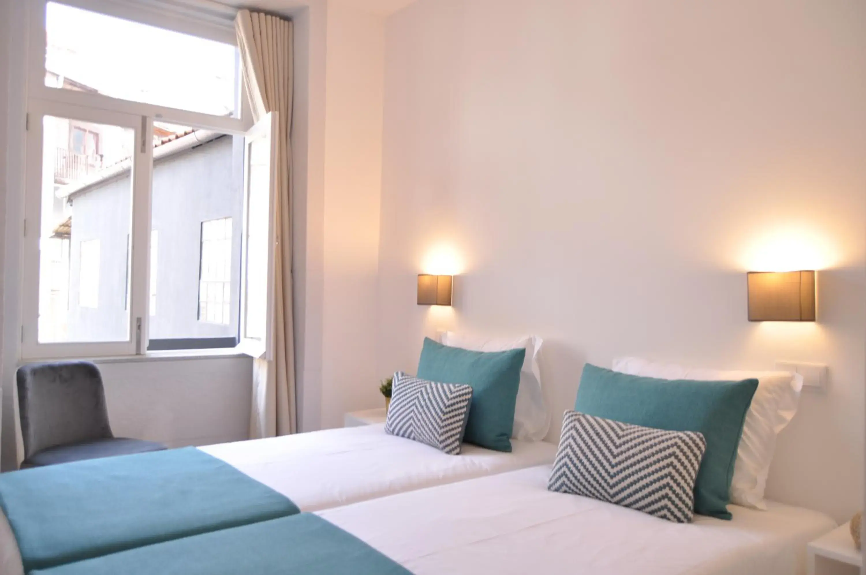 Twin Room in Mystay Porto Batalha Twin Room in Mystay Porto Batalha