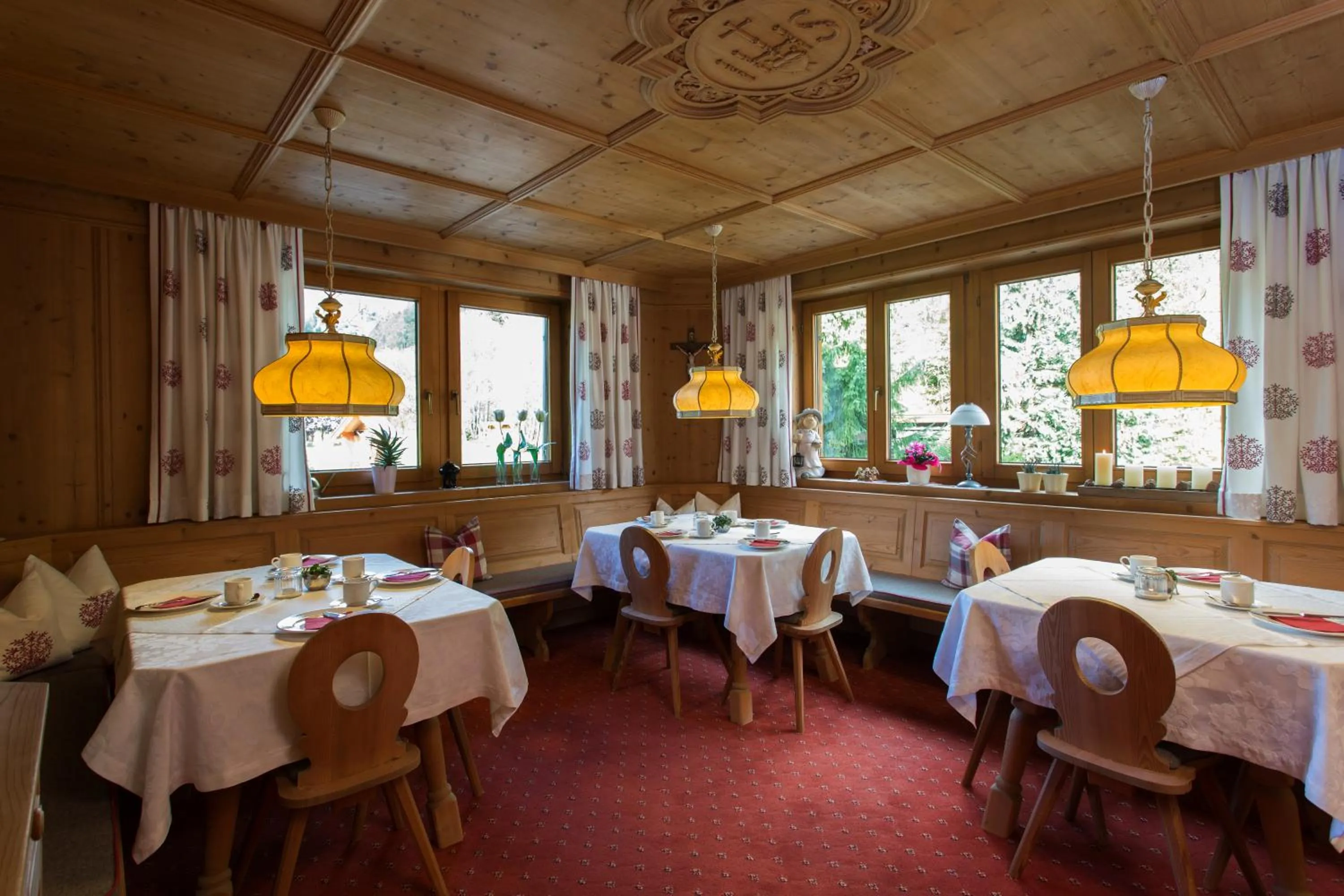 Restaurant/places to eat in Landhaus Zauser