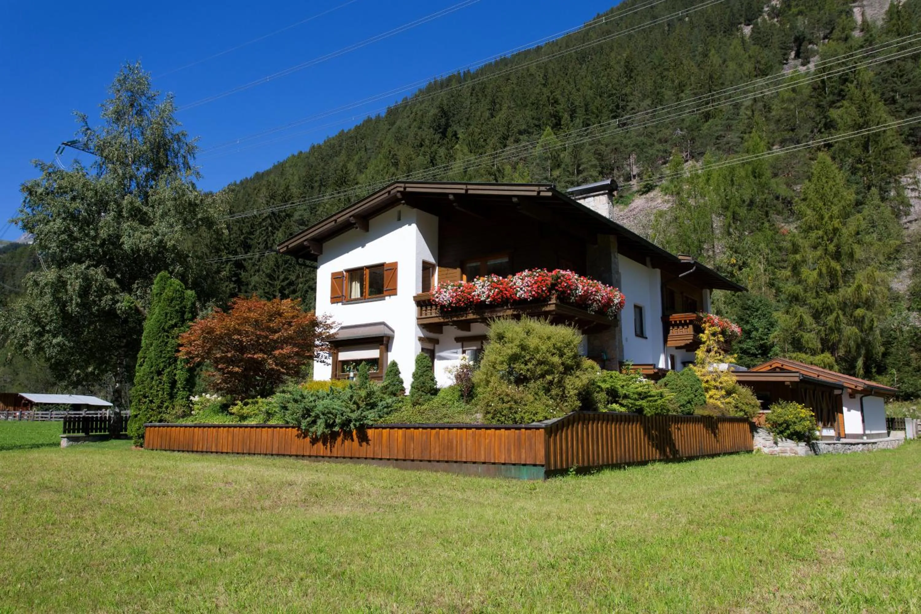 Property building in Landhaus Zauser