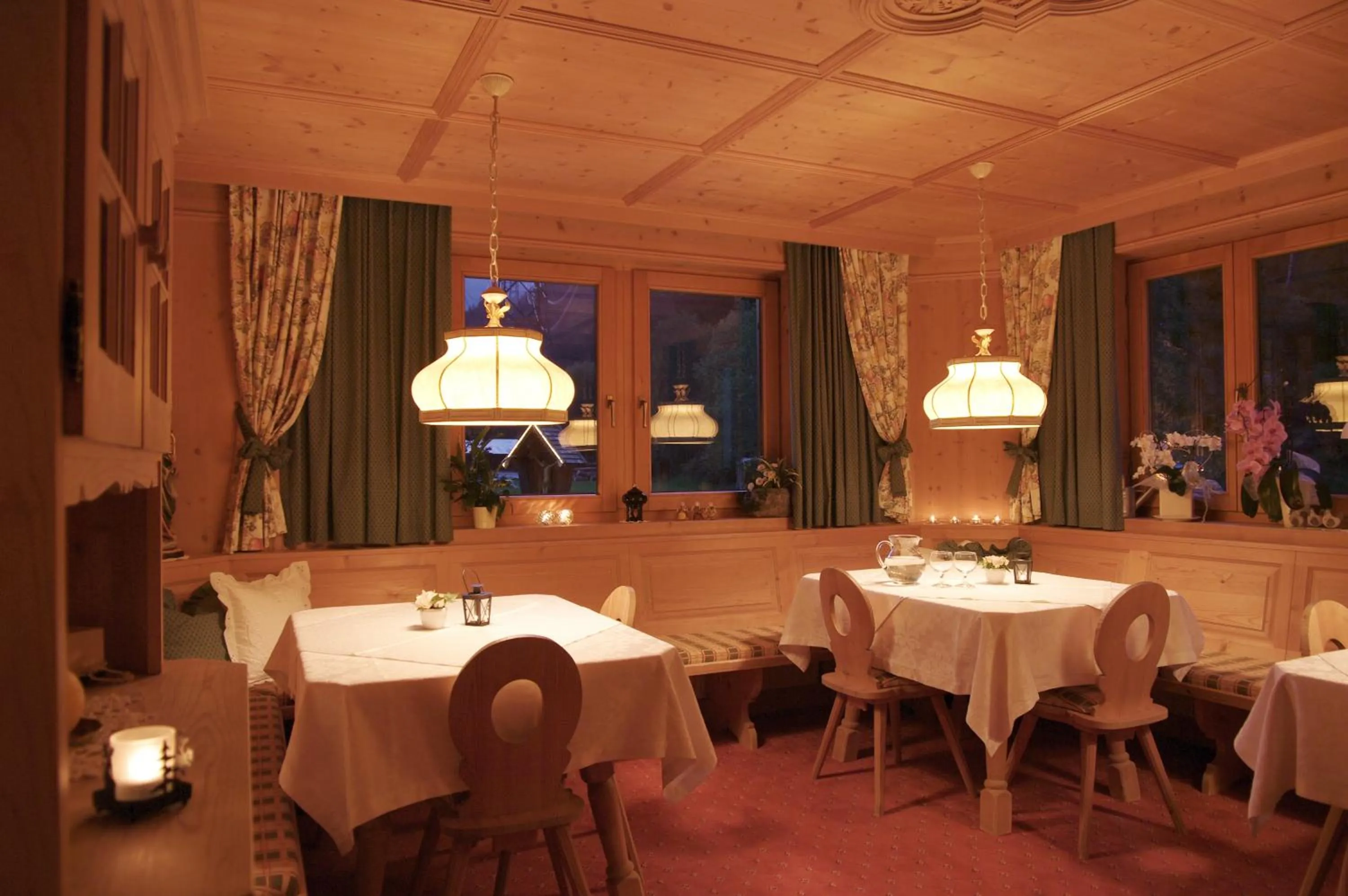 Restaurant/places to eat in Landhaus Zauser
