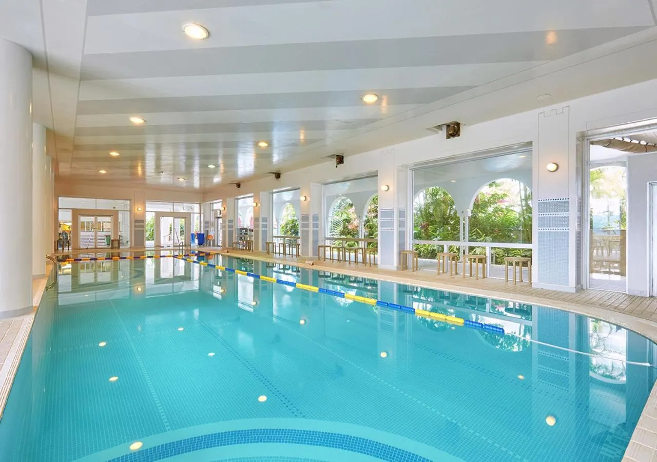 Swimming pool in Hotel Mahaina Wellness Resorts Okinawa