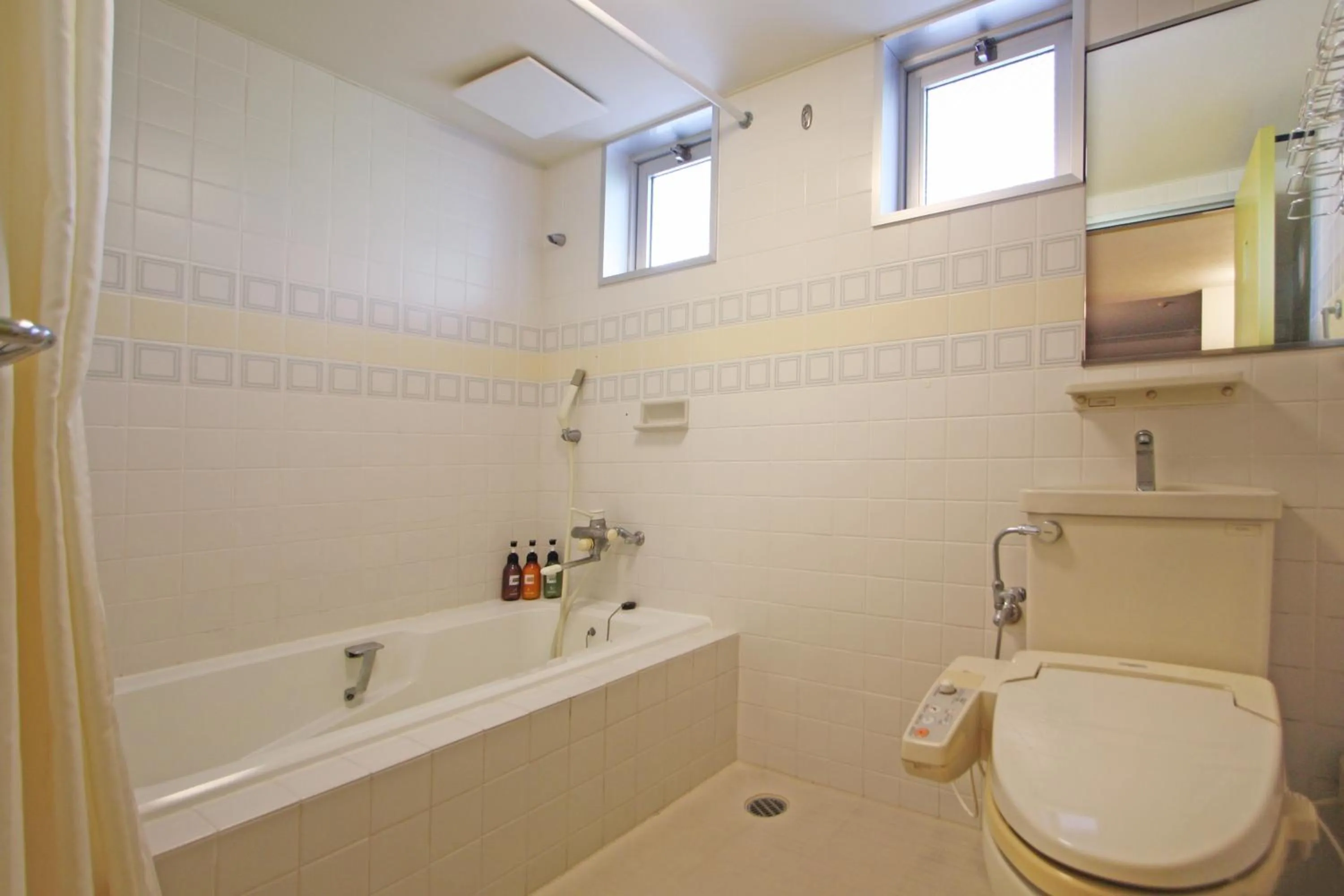 Standard Twin Room - Non-Smoking in Hotel Mahaina Wellness Resorts Okinawa