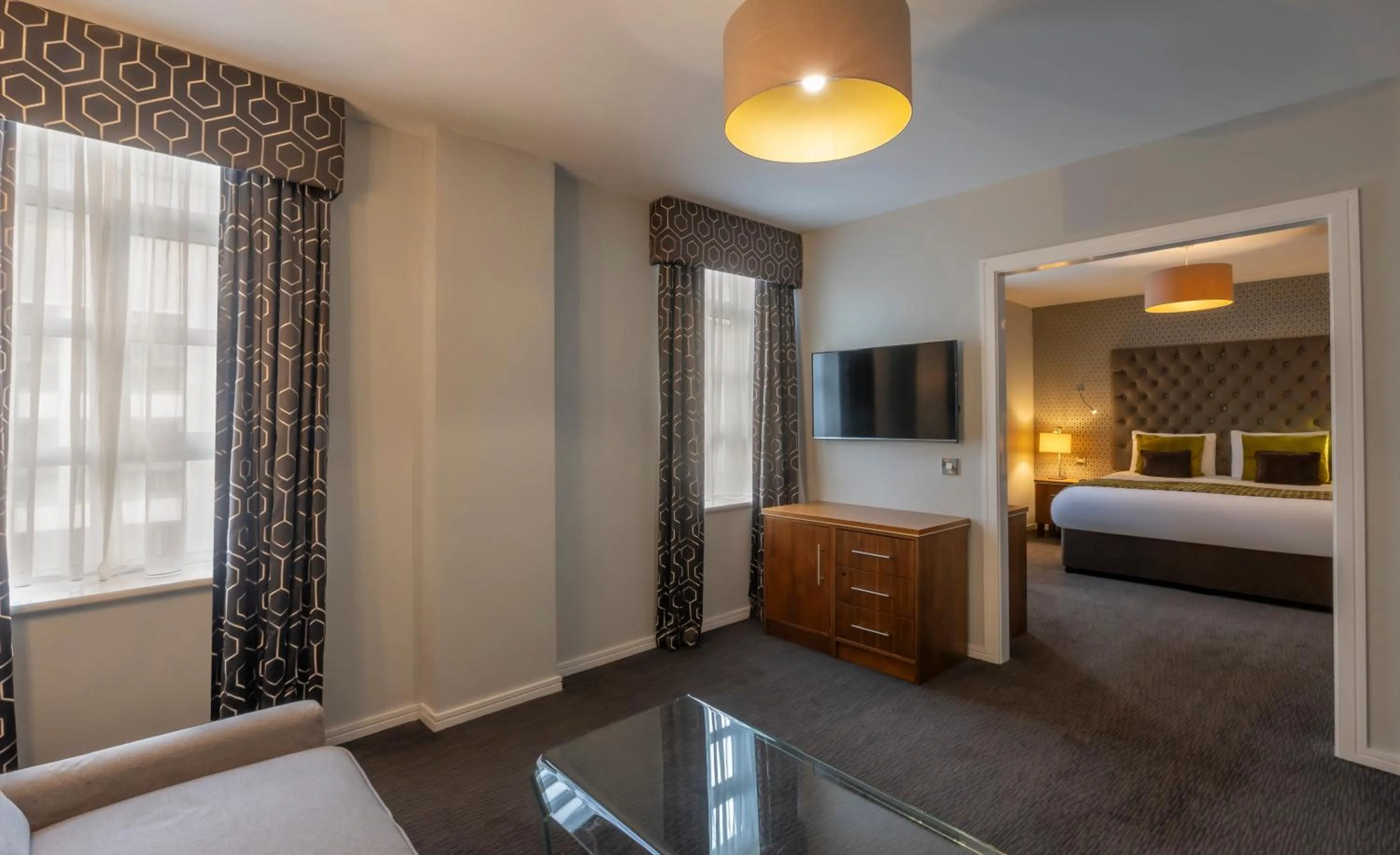 Photo of the whole room, Bed in Riu Plaza The Gresham Dublin