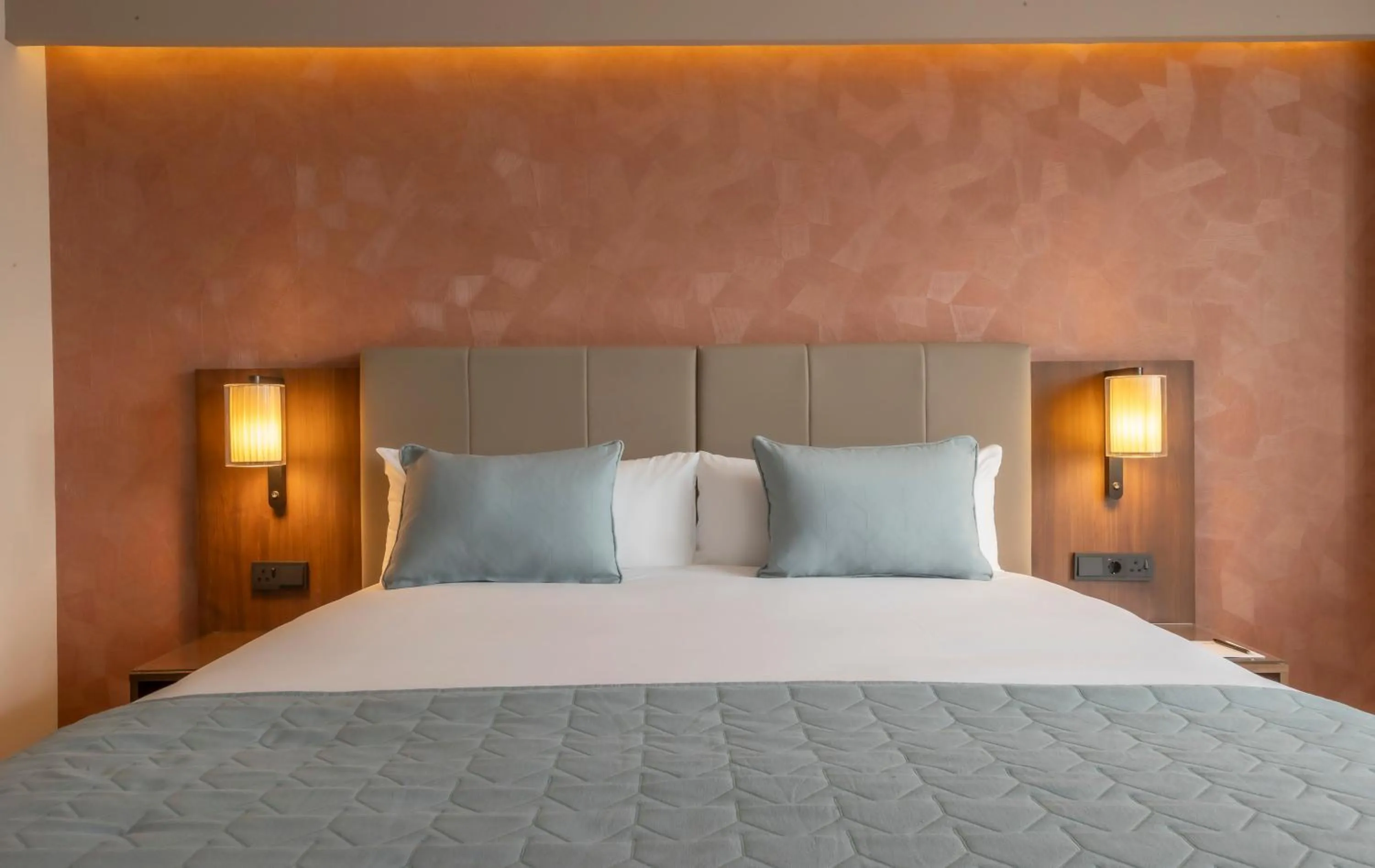 Bed in Riu Plaza The Gresham Dublin