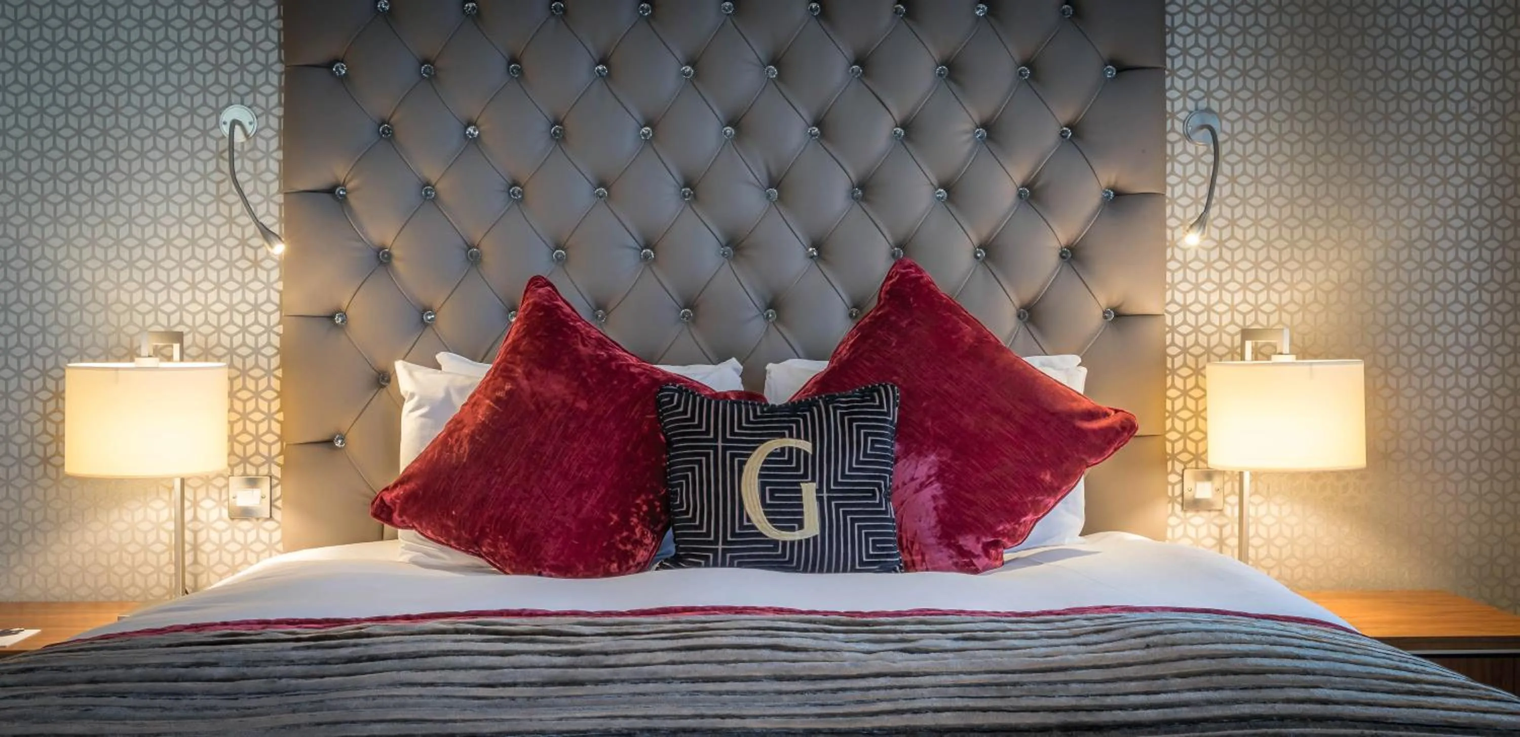 Bed in Riu Plaza The Gresham Dublin