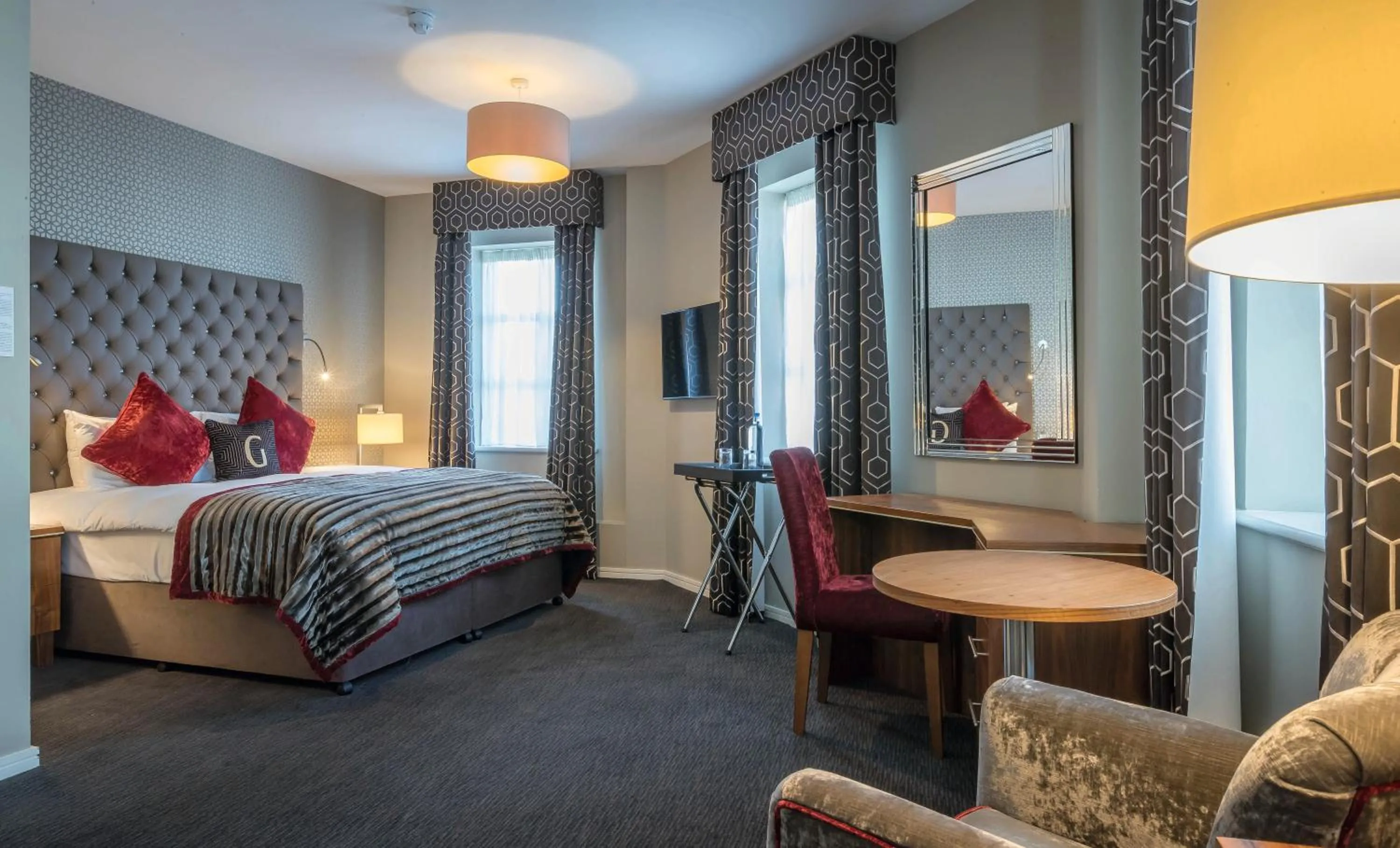 Photo of the whole room, Bed in Riu Plaza The Gresham Dublin