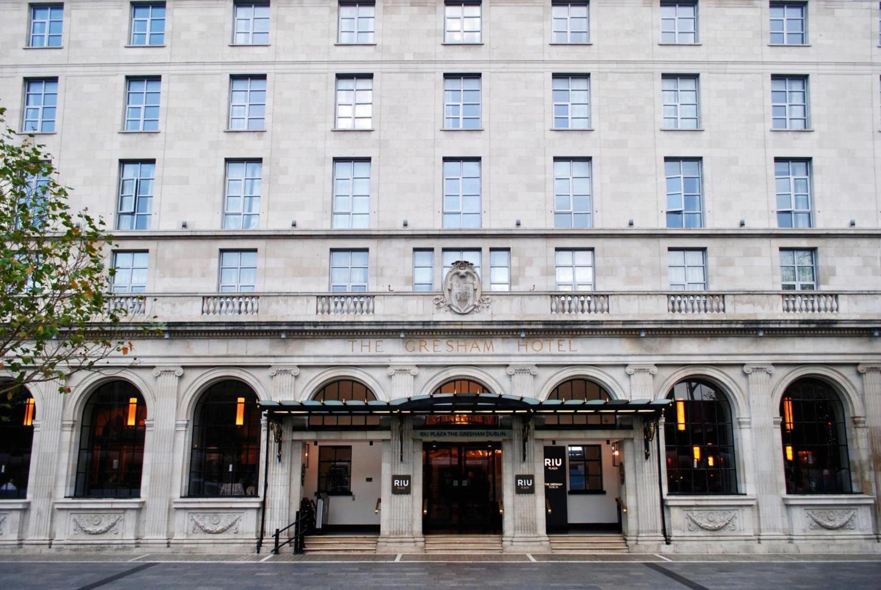 Property building in Riu Plaza The Gresham Dublin