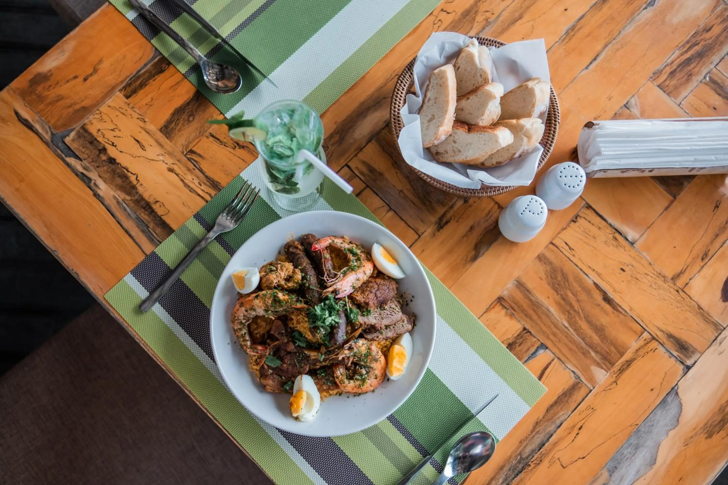 Food and drinks in Living Asia Resort and Spa