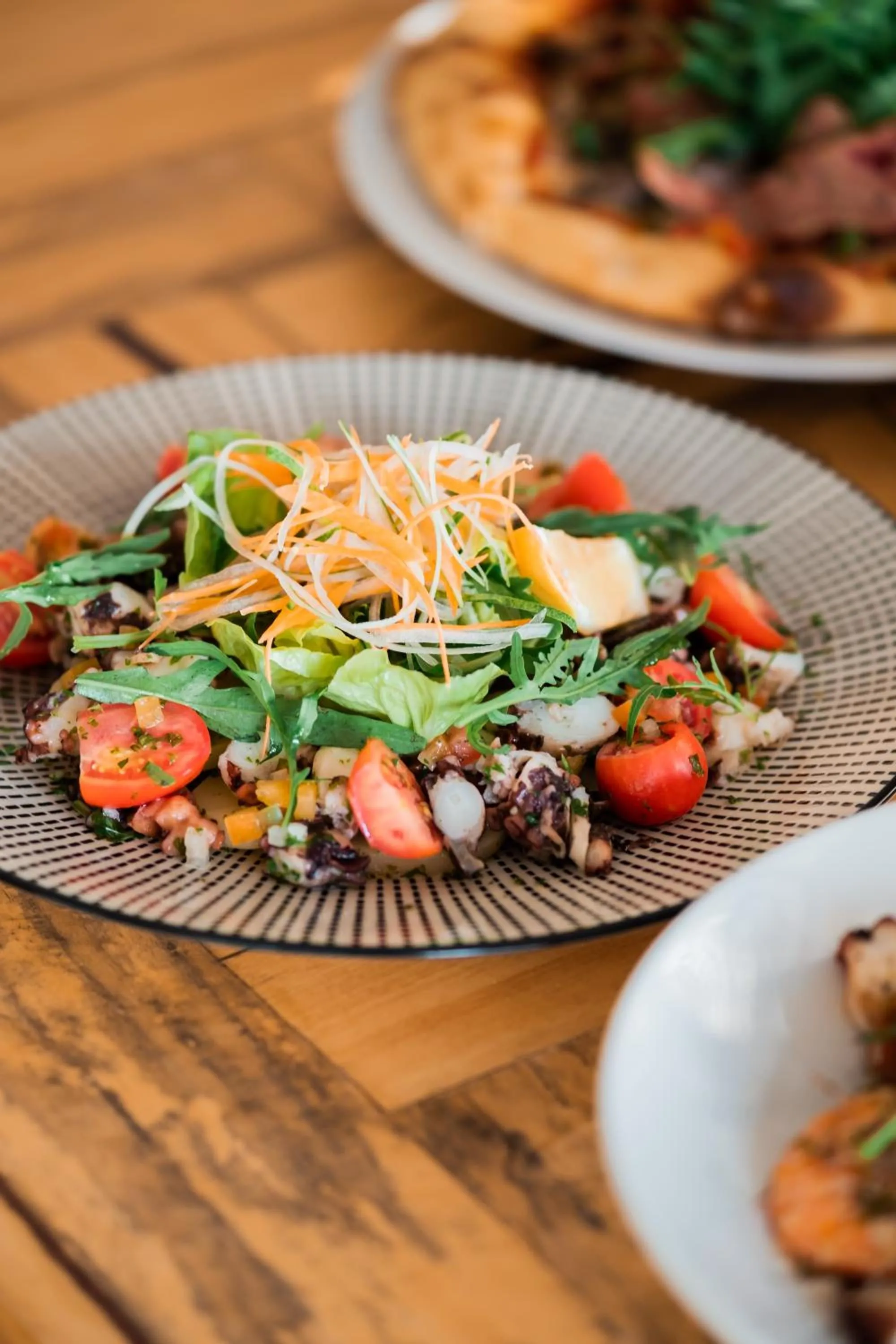 Restaurant/places to eat in Living Asia Resort and Spa