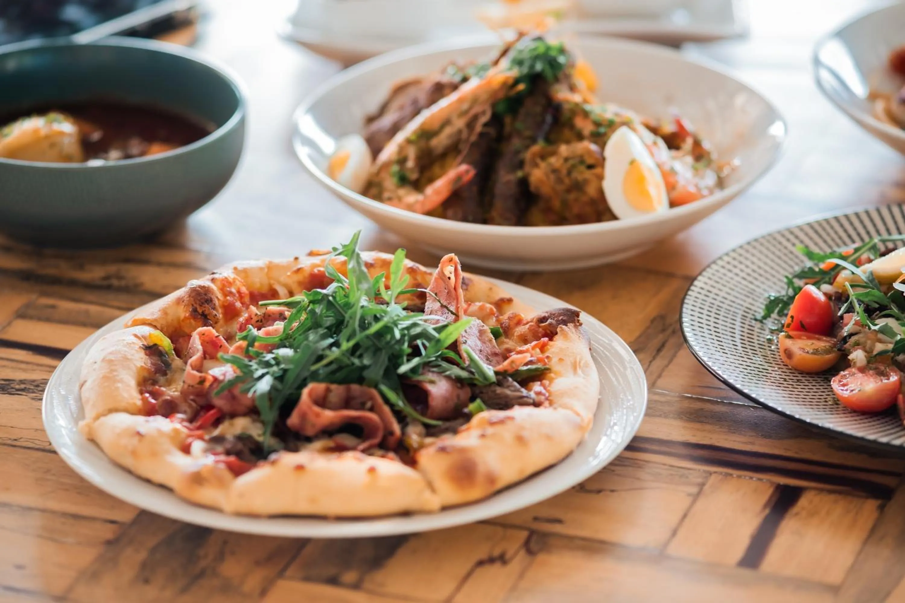 Restaurant/places to eat in Living Asia Resort and Spa