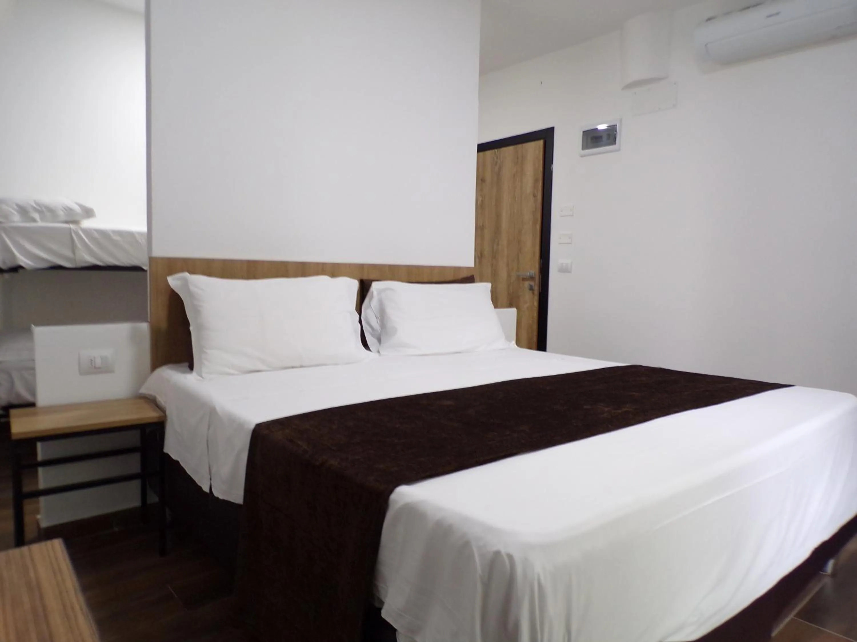 Bedroom in Hotel Nord Est