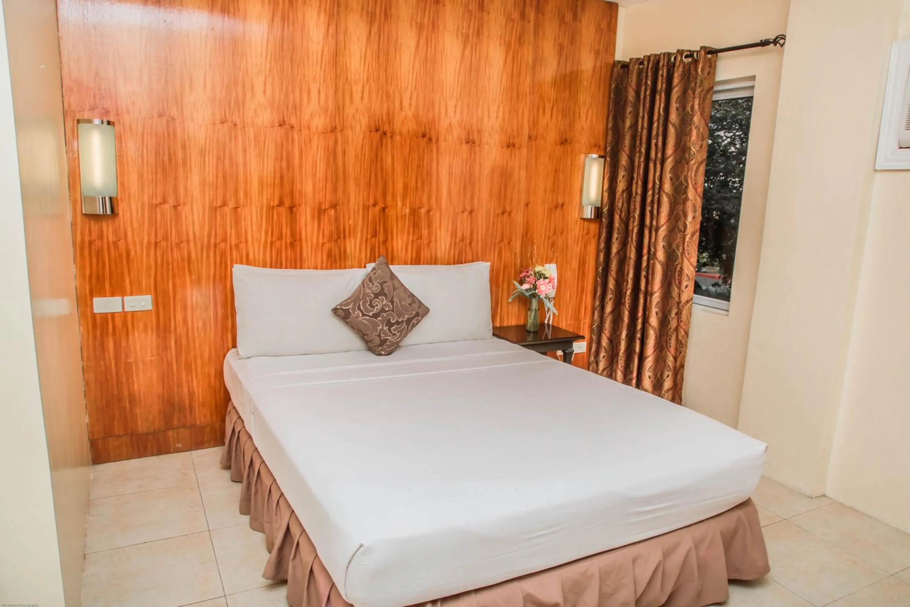 Bed in Viewpark Hotel Tagaytay