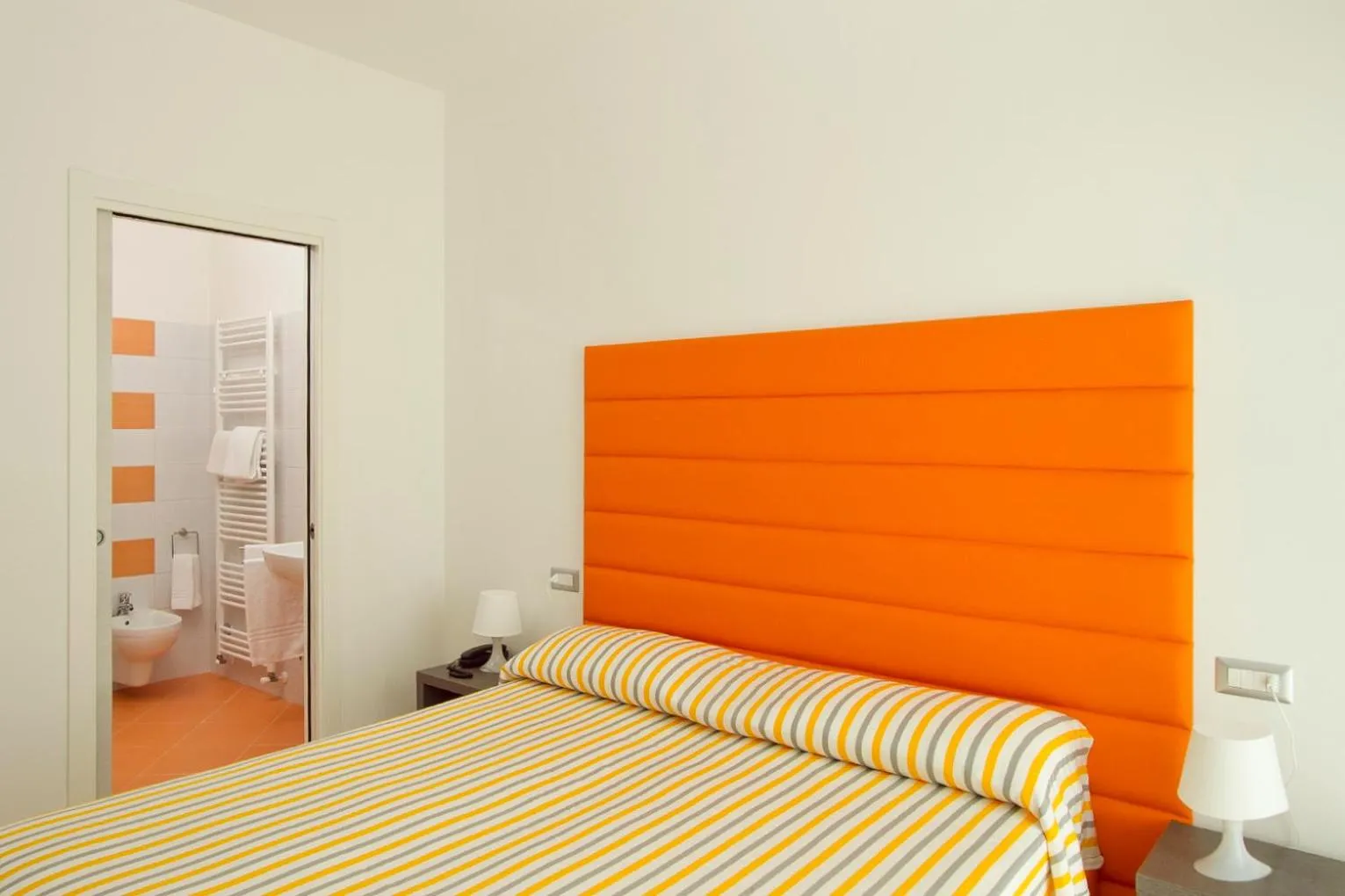 Bed in Hotel La Maestra