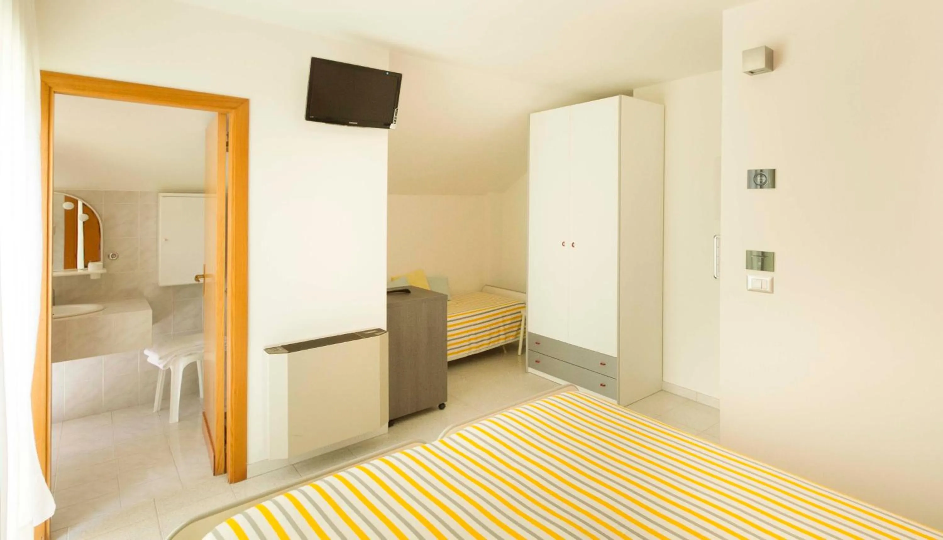 Bed in Hotel La Maestra