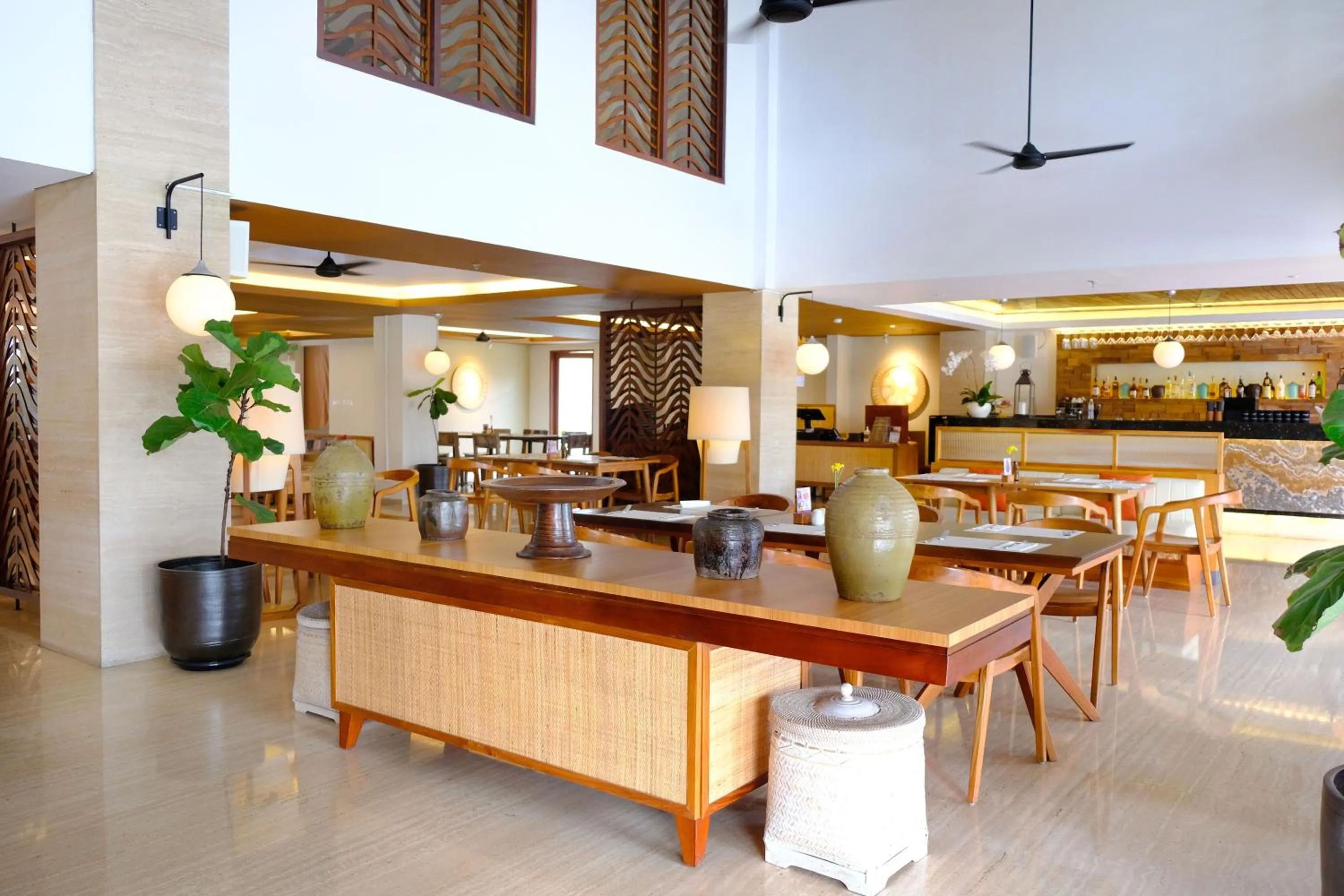 Restaurant/places to eat in The Magani Hotel and Spa