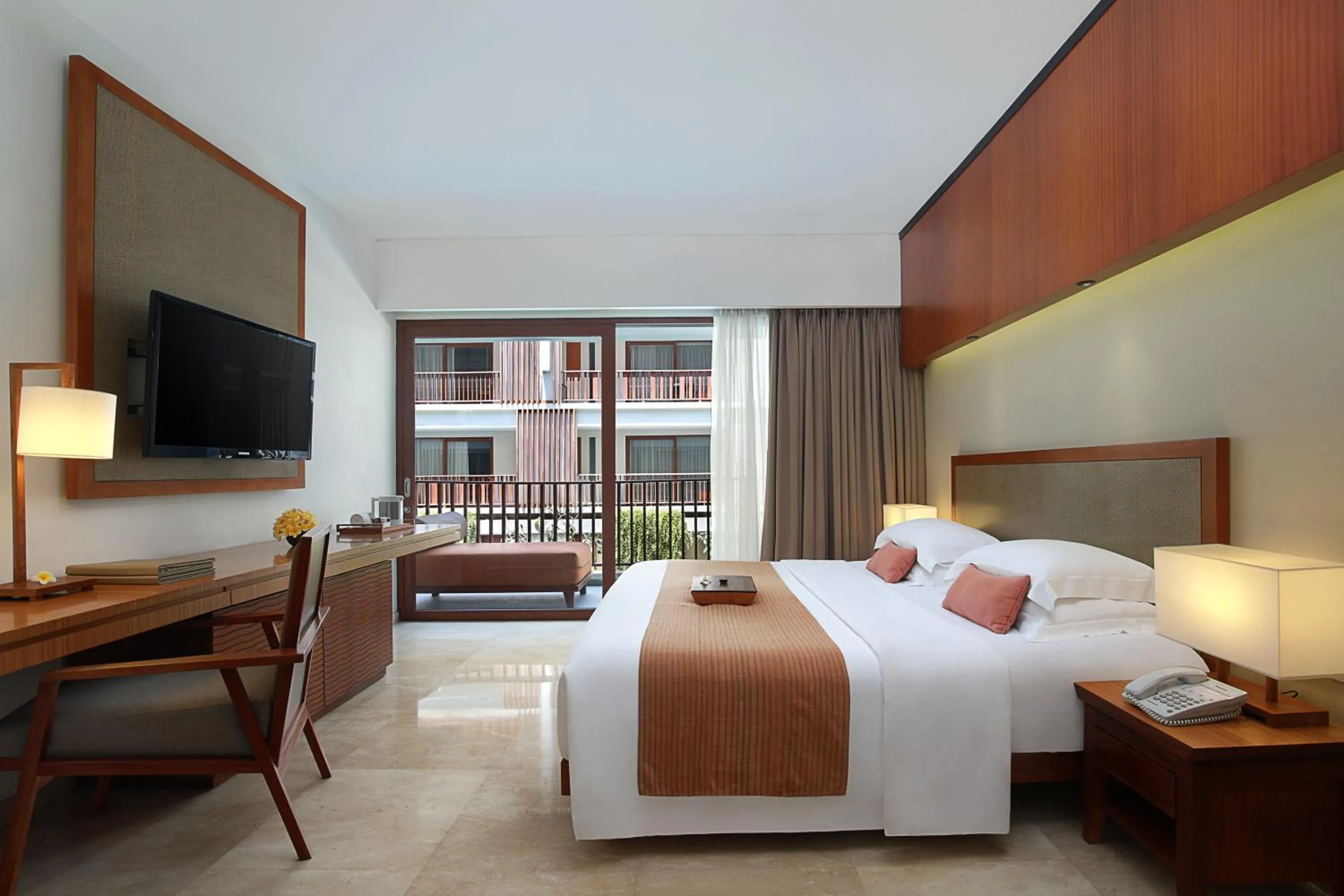 TV and multimedia, Bed in The Magani Hotel and Spa