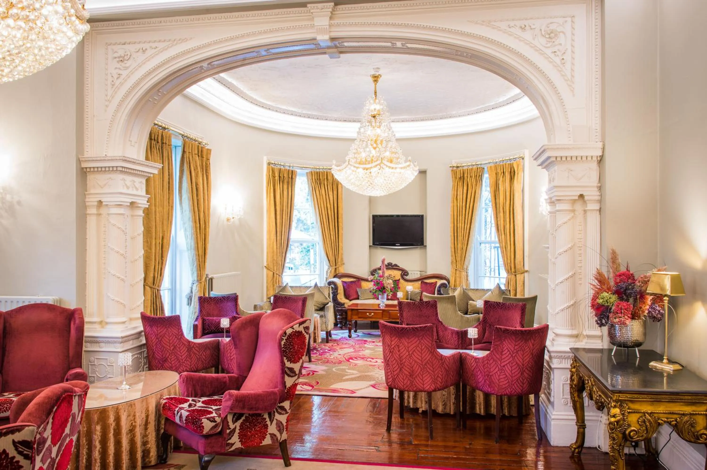 Seating area in Cork's Vienna Woods Hotel & Villas