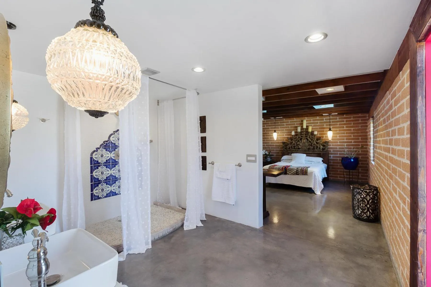 Bed in Rancho Bonito