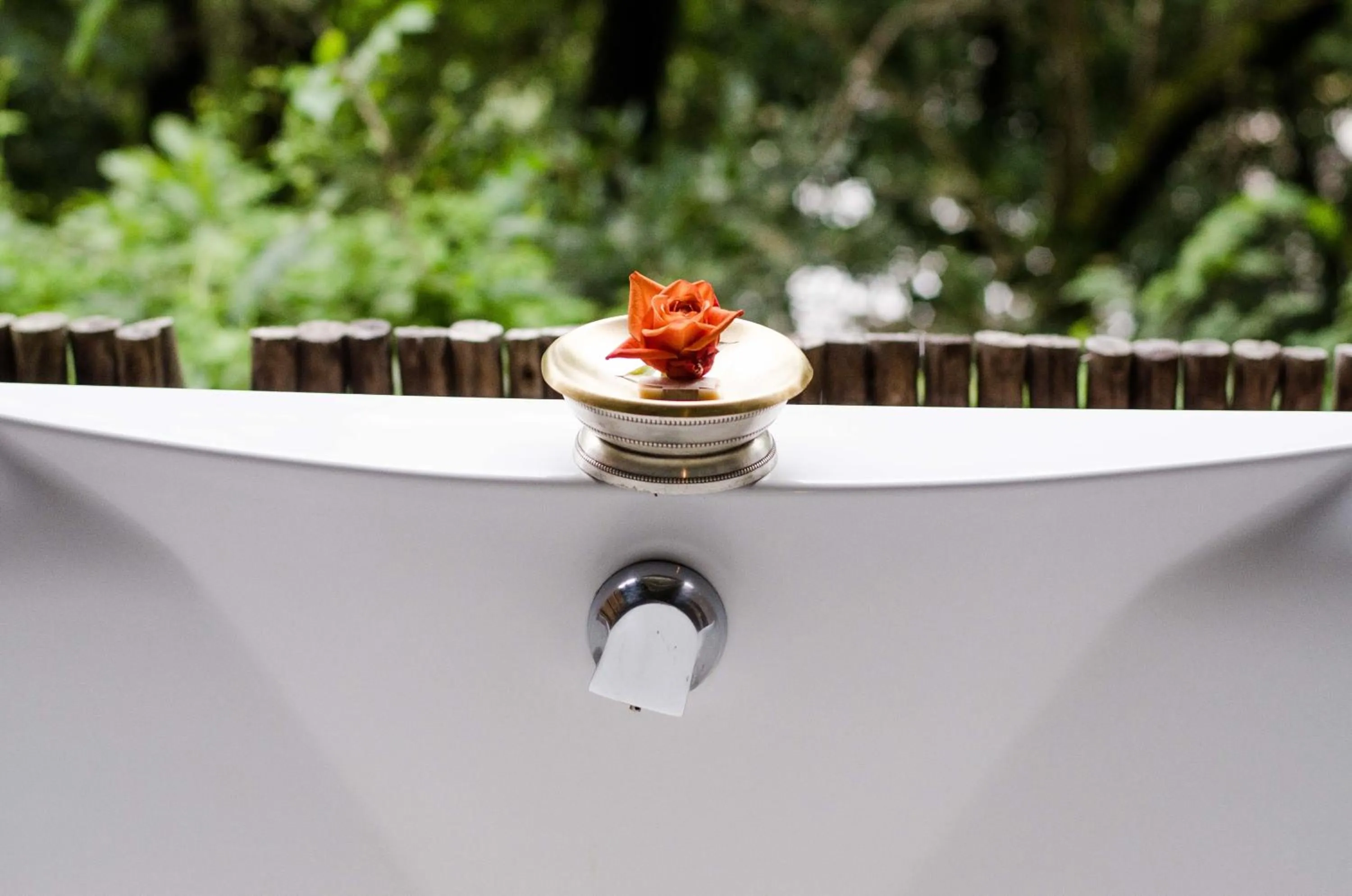 Bath in Summerfields Rose Retreat and Spa