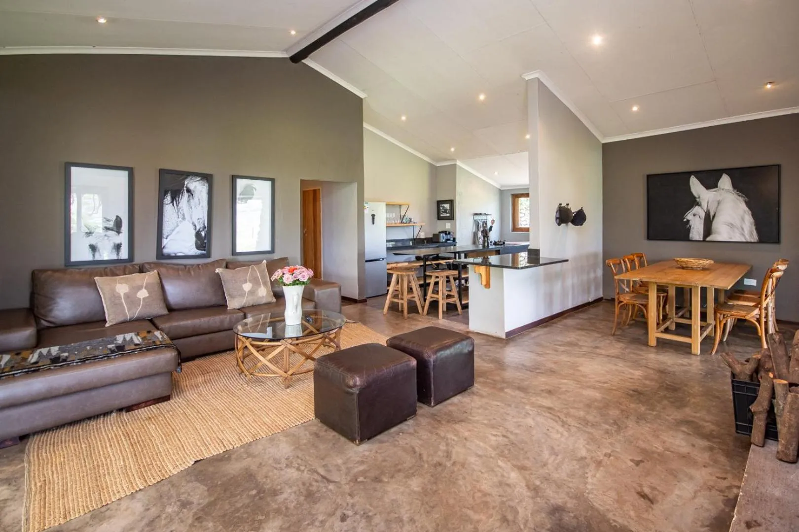 Seating area in Summerfields Rose Retreat and Spa