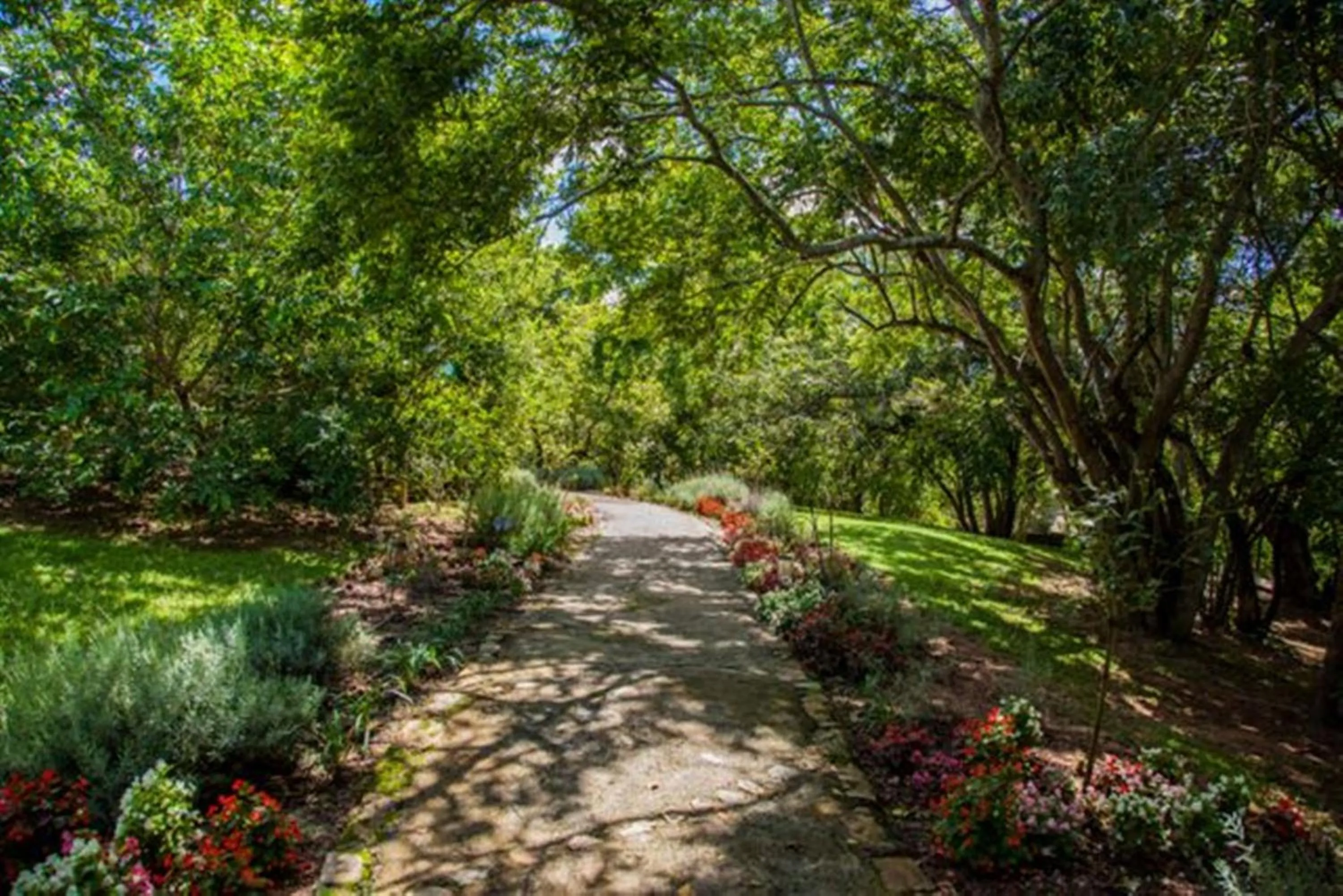 Garden in Summerfields Rose Retreat and Spa