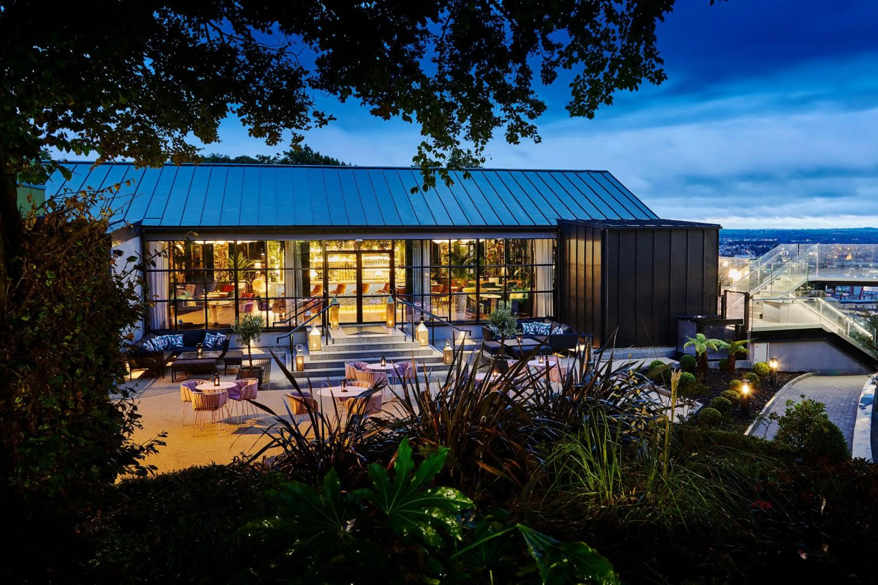 Lounge or bar in The Montenotte Hotel