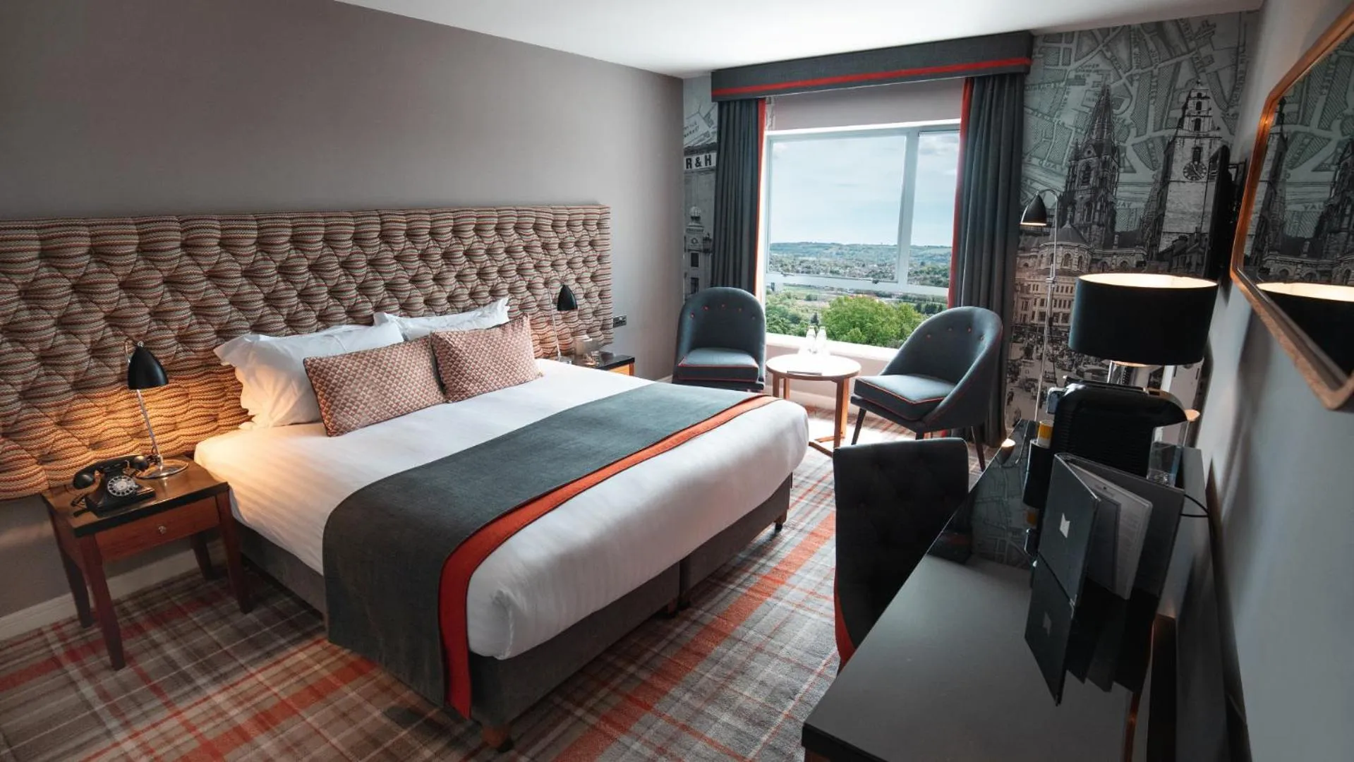 Bedroom, Bed in The Montenotte Hotel