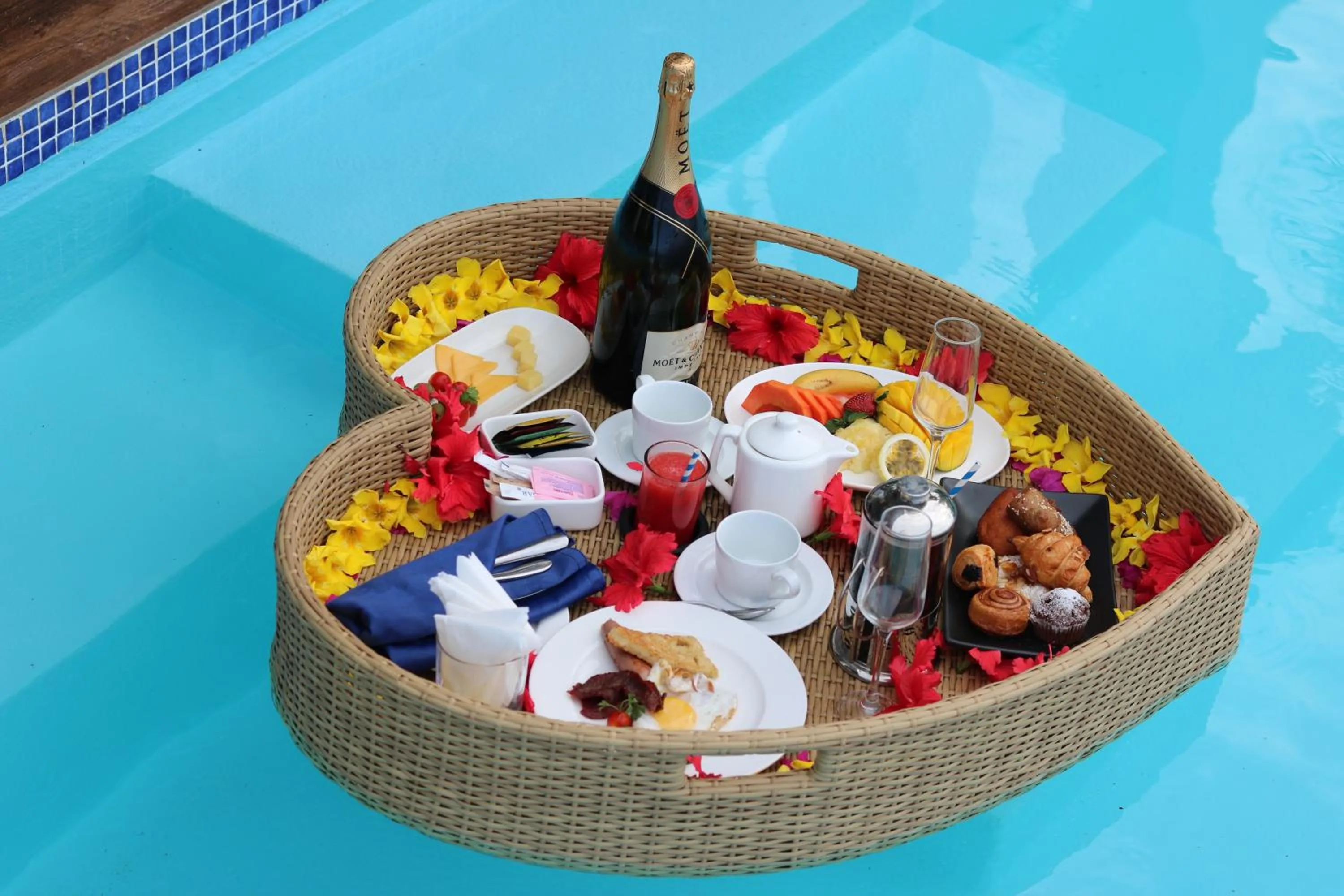 Food and drinks in Essque Zalu Zanzibar